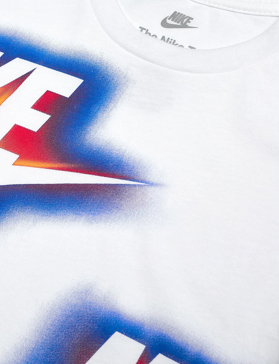 Nike - NIKE SPORTSWEAR TEE - lyhythihaiset t-paidat - white - 2