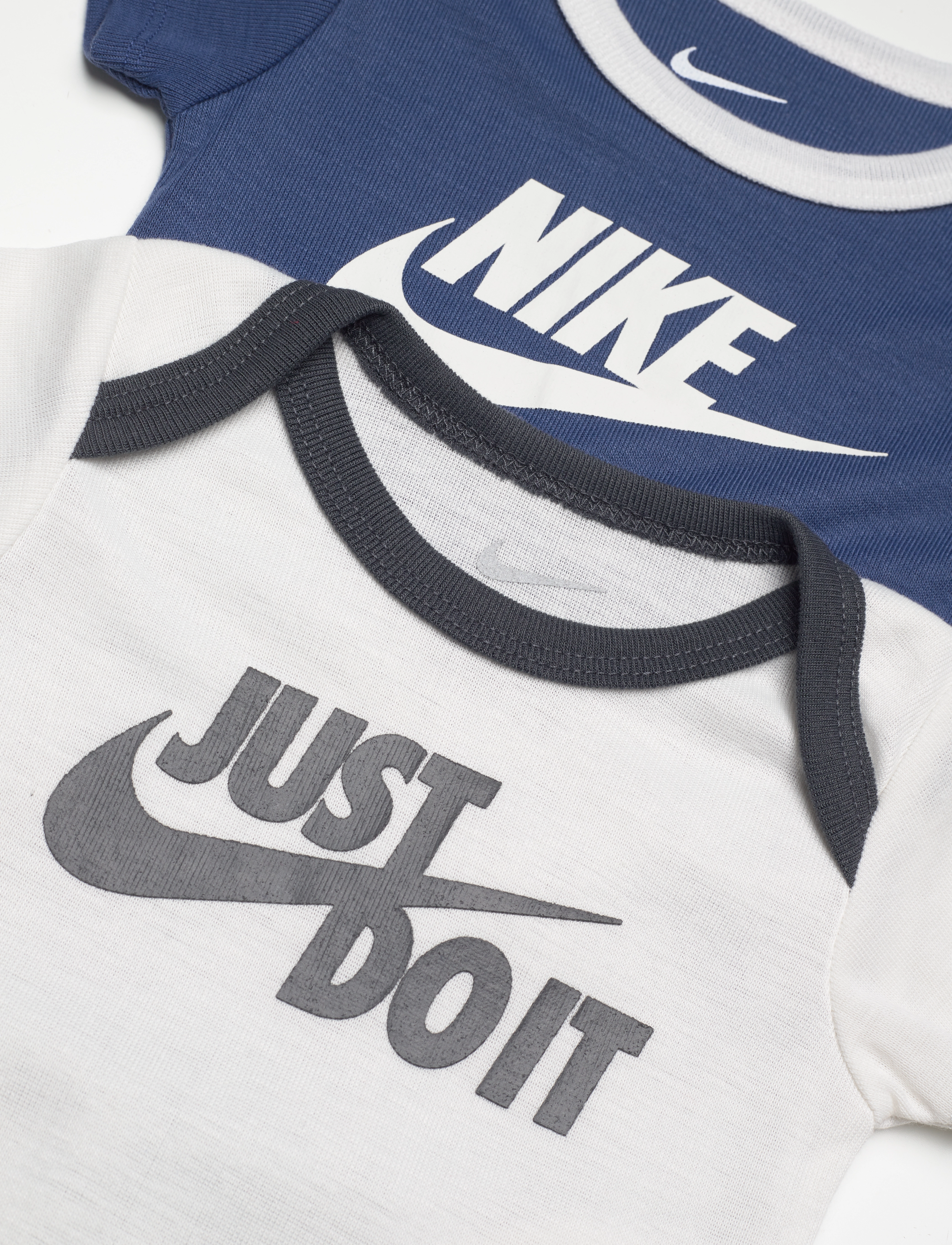 Nike - C1-BODYSUIT+HAT+BOOTIE - sail - 3