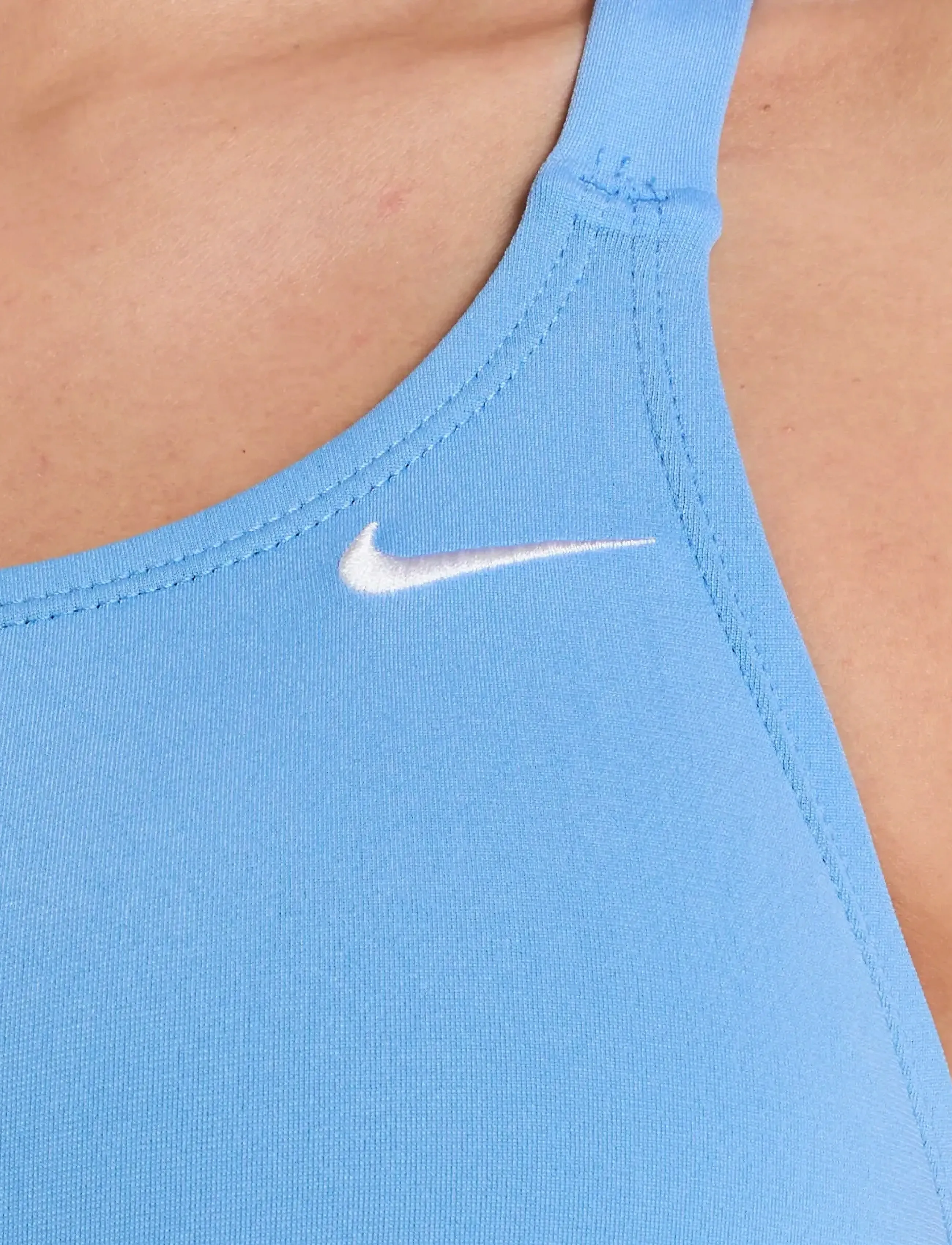 Nike Hydrastrong Solid Fastback One Piece 3