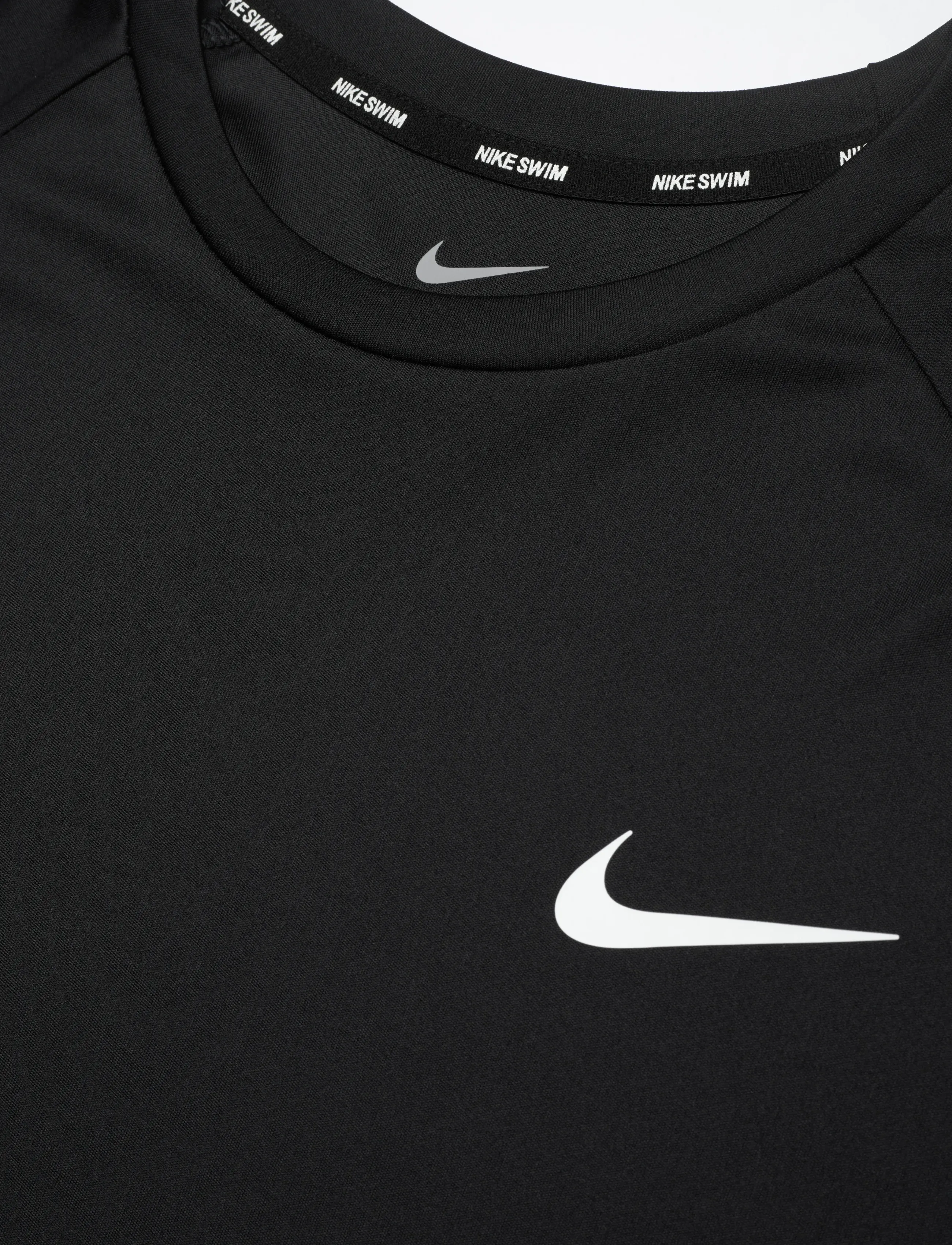 NIKE SWIM - Nike Essential Short Sleeve Hydroguard - oberteile & t-shirts - black - 5