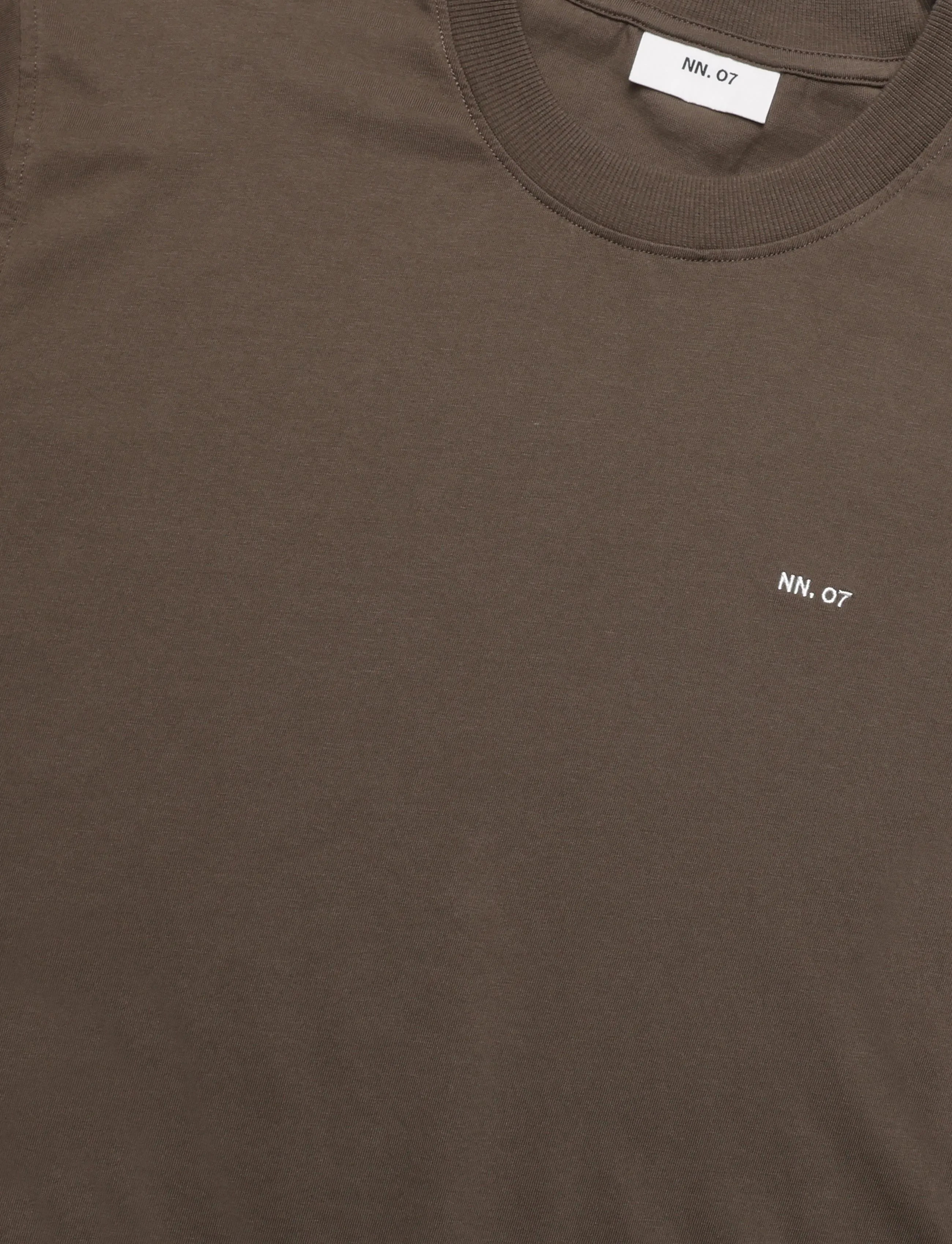NN.07 - Adam 3209 T-Shirt - kurzärmelige t-shirts - brown - 2