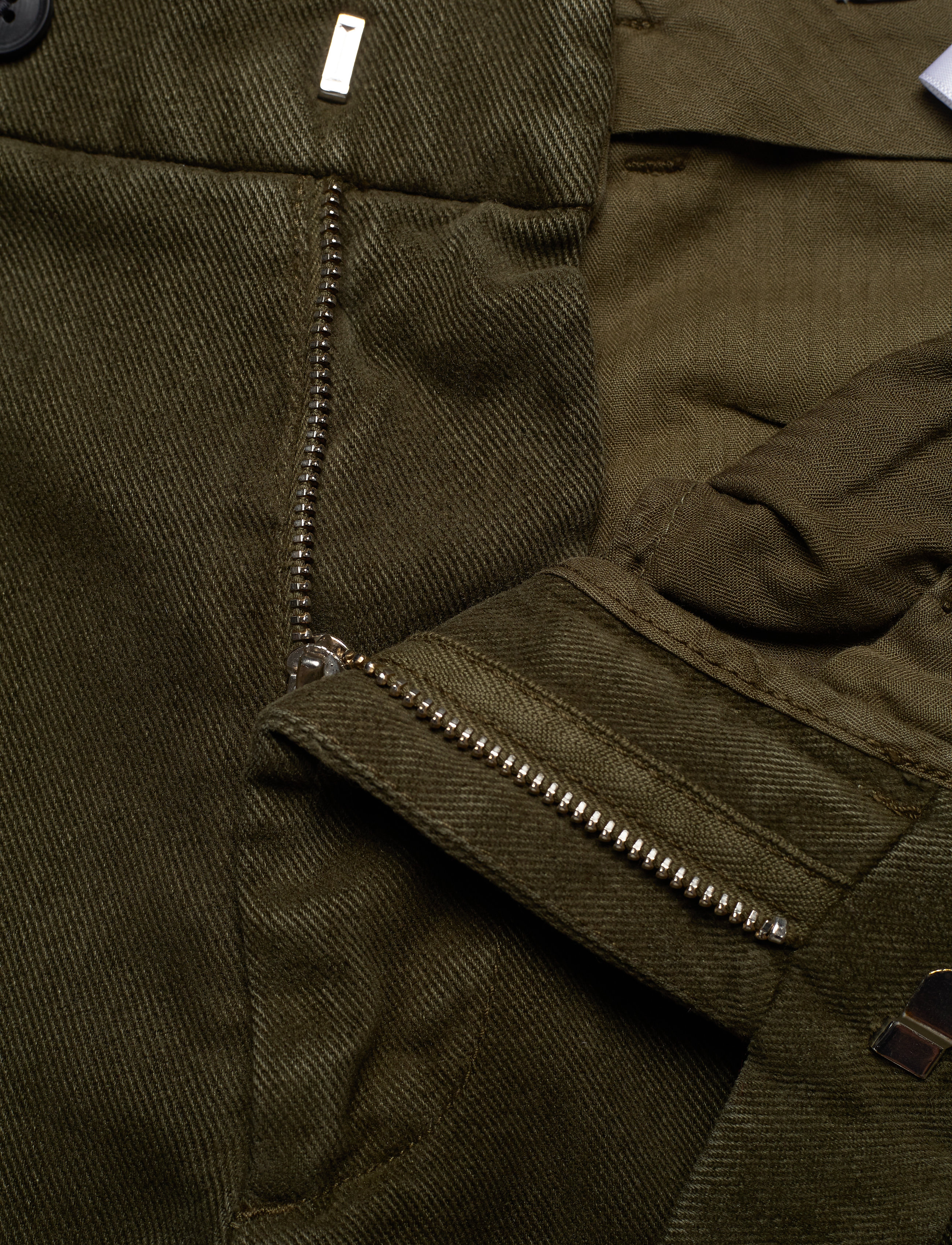 NN07 - Theo 1324 L30 - army - 3
