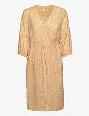 Noa Noa - CamilleNN Dress - suvekleidid - print yellow/white - 0