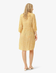Noa Noa - CamilleNN Dress - sommerkjoler - print yellow/white - 4