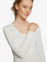 Noa Noa - AlmaNN T-Shirt Long Sleeve - långärmade toppar - white - 2