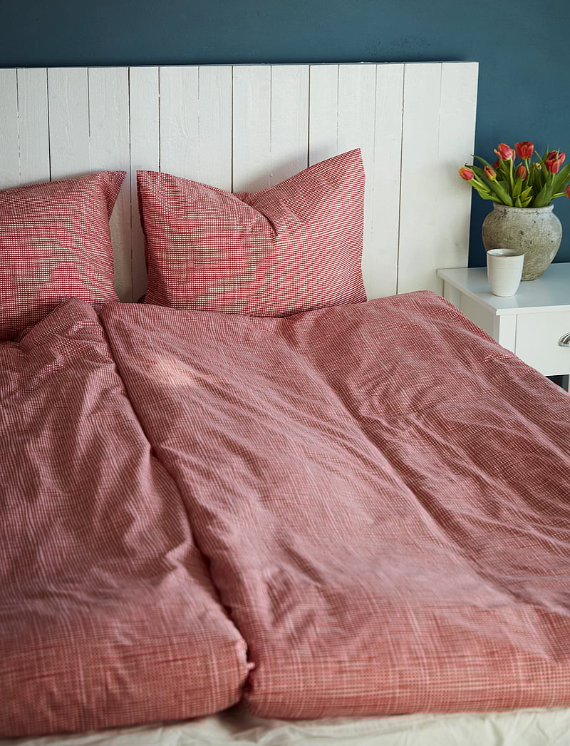 Noble House - BED SET RECYCLED GRS - bettwäsche - rasberry - 1