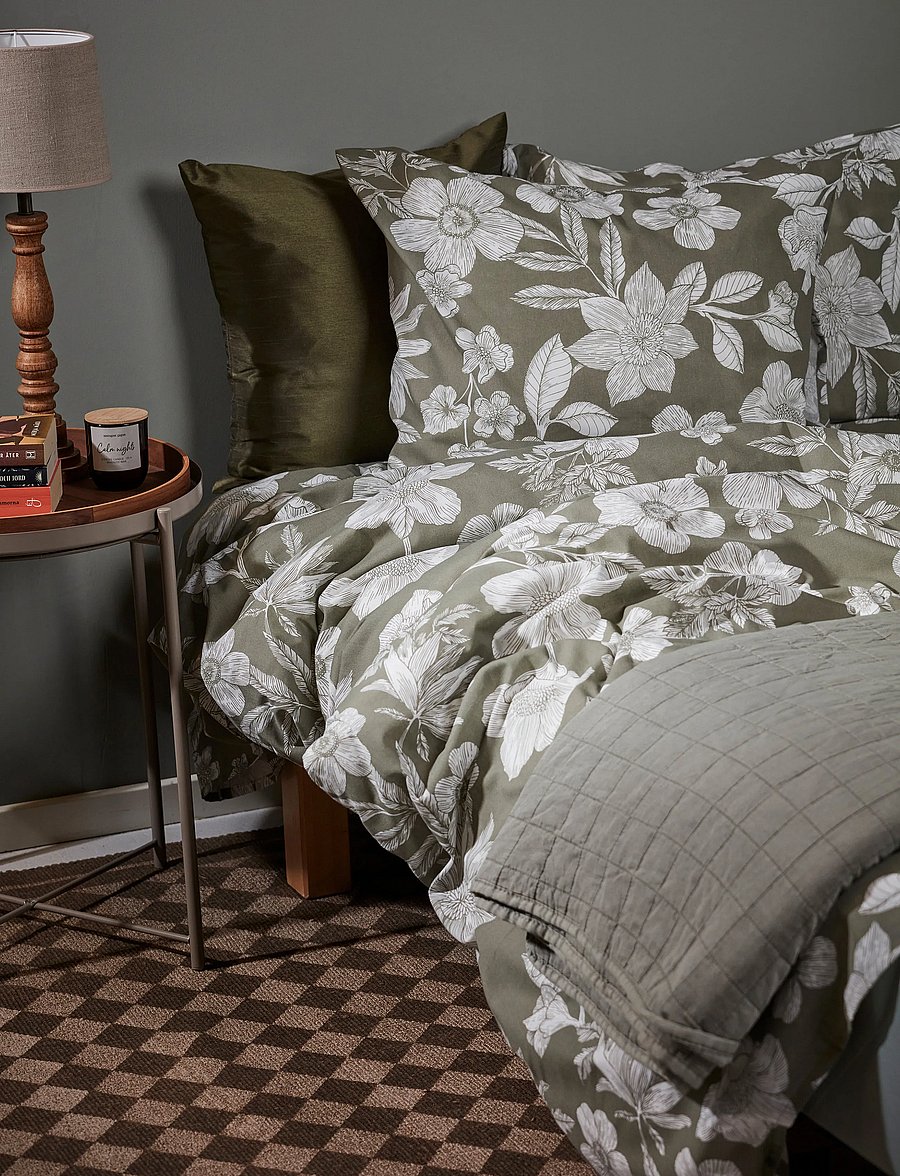 Noble House - BEDSPREAD QUILT DOUBLE KHAKI 250x250 - tagesdecken - khaki green - 0