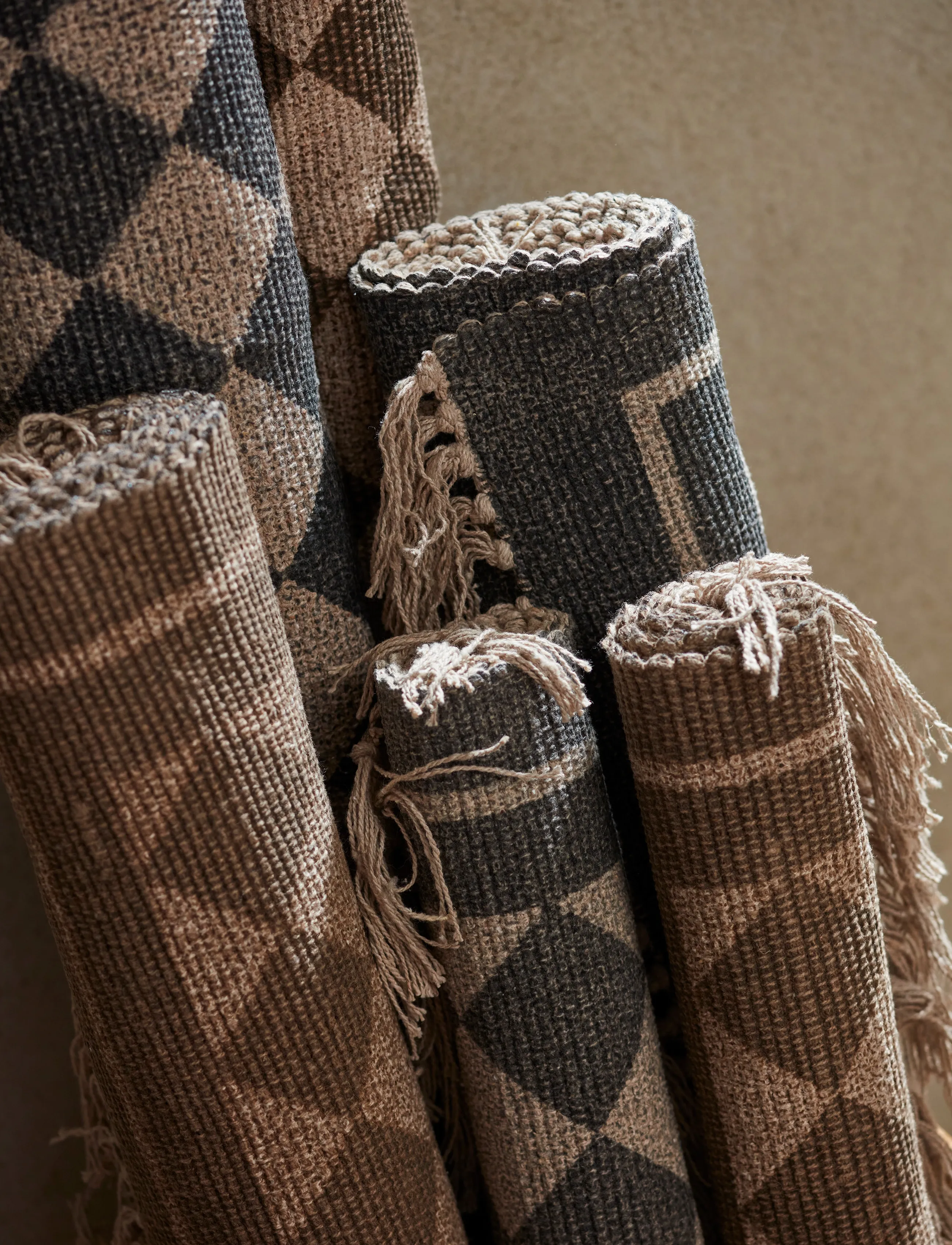 Noble House - RUG CHECK BROWN 70x200 - cotton rugs & rag rugs - black - 2