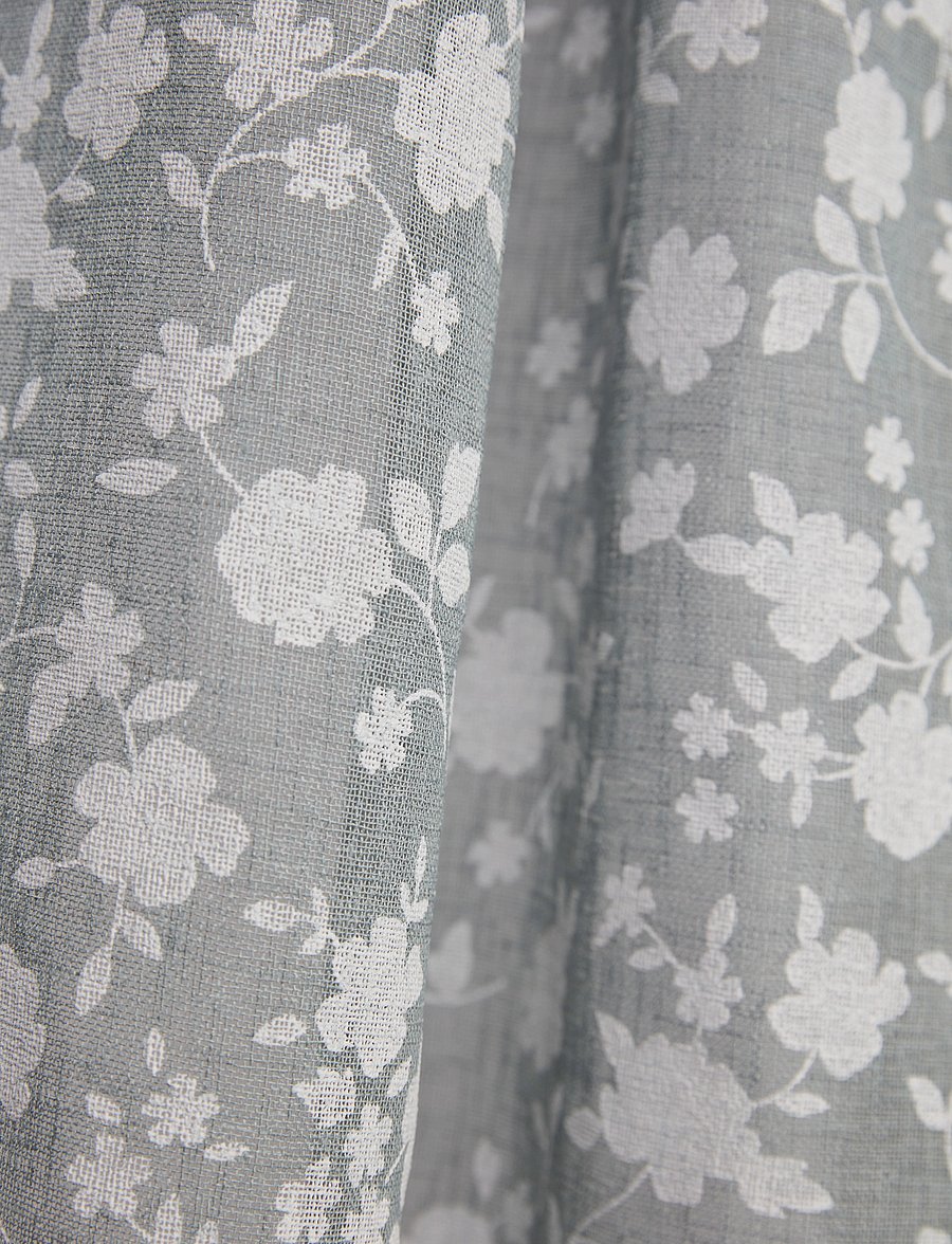 Noble House - CURTAIN SAGA LN FLOWER - fertiggardinen - green - 2