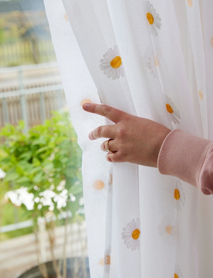 Noble House - CURTAIN DAISY - pikad kardinad - white - 2
