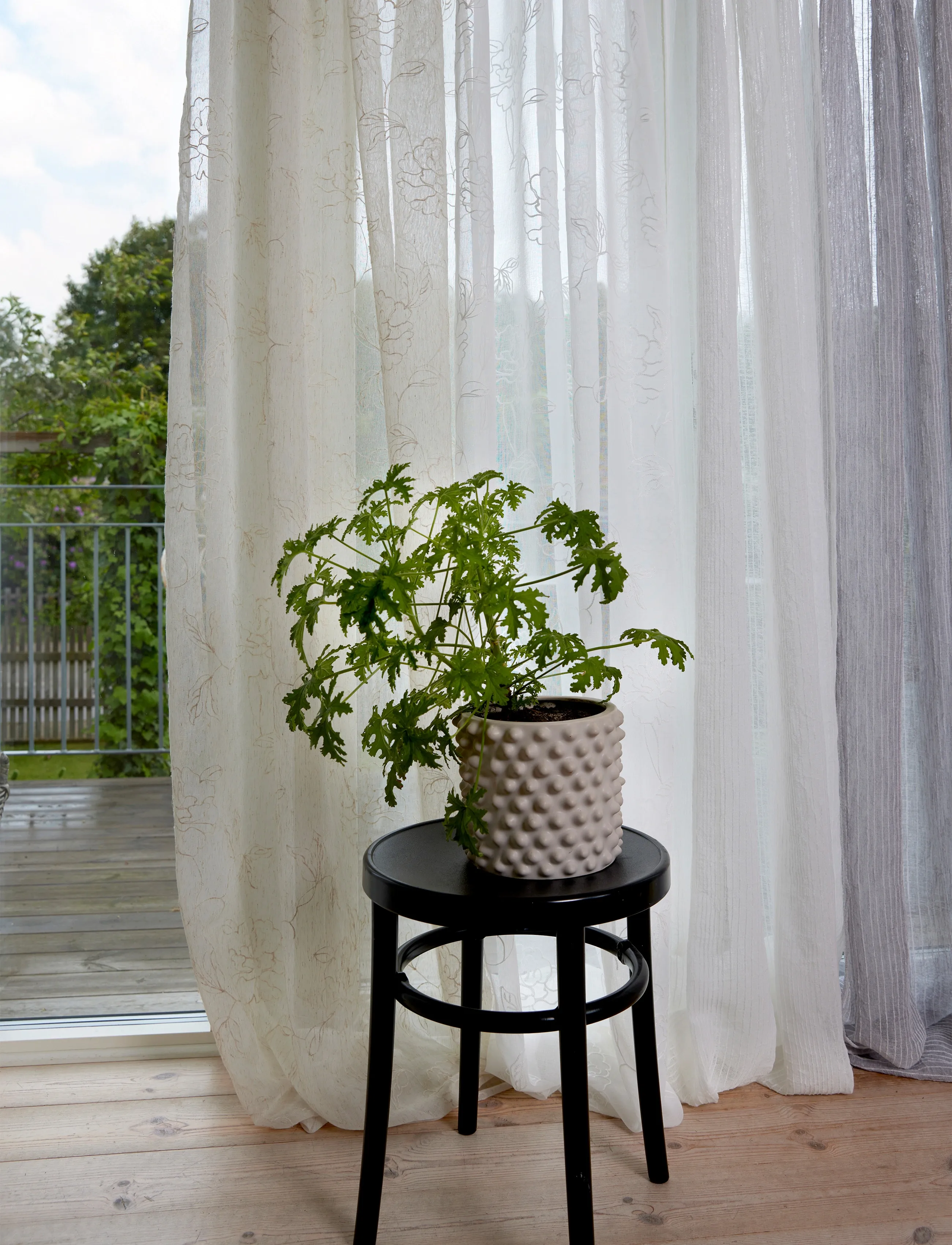 Noble House Gardin Petronella Hvid 130X250, 130X250 cm, Beige, Gardiner > Lange Gardiner, Unisex