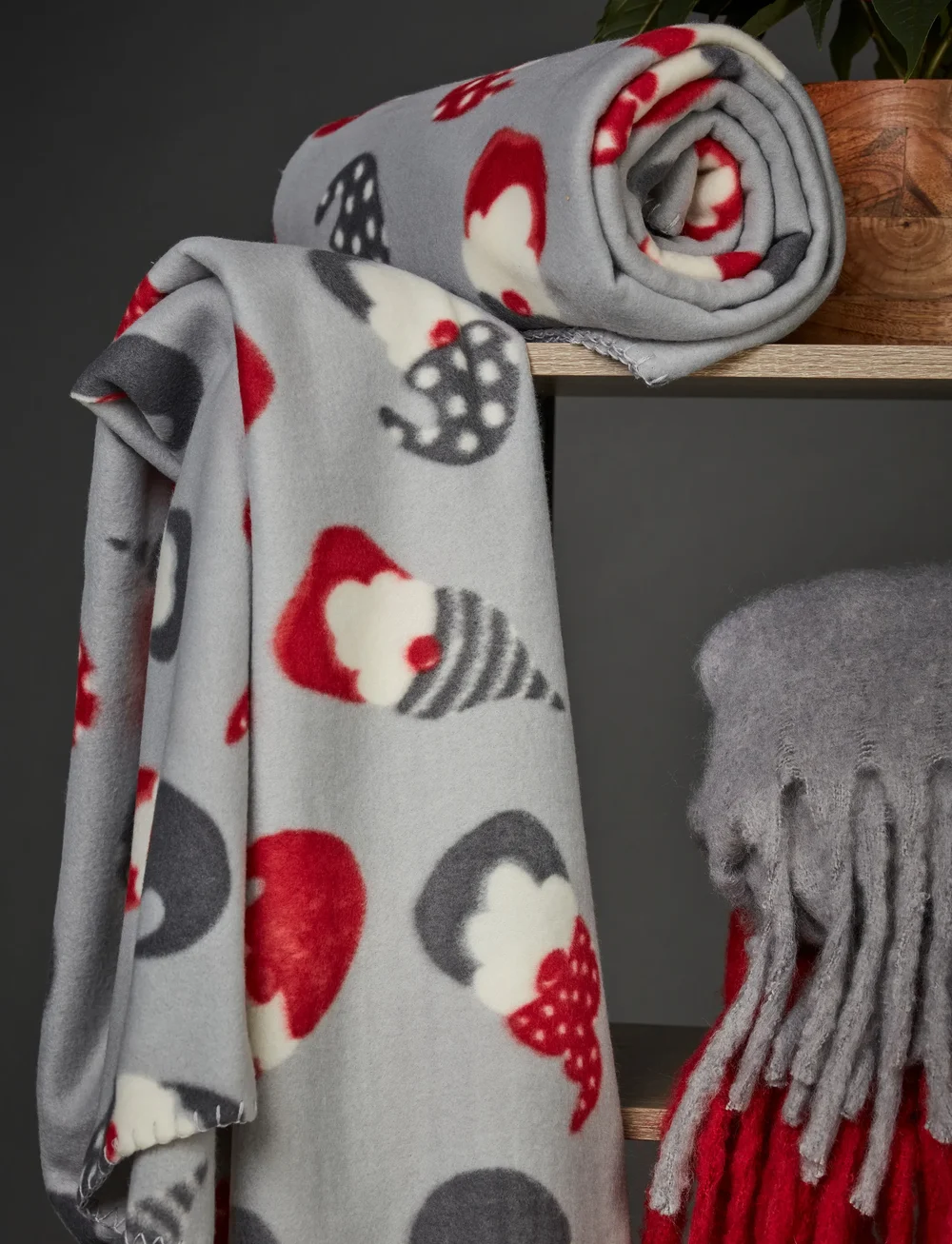 Noble House - FLEECE BLANKET JULIUS - jõulutekstiilid - grÅ - 1