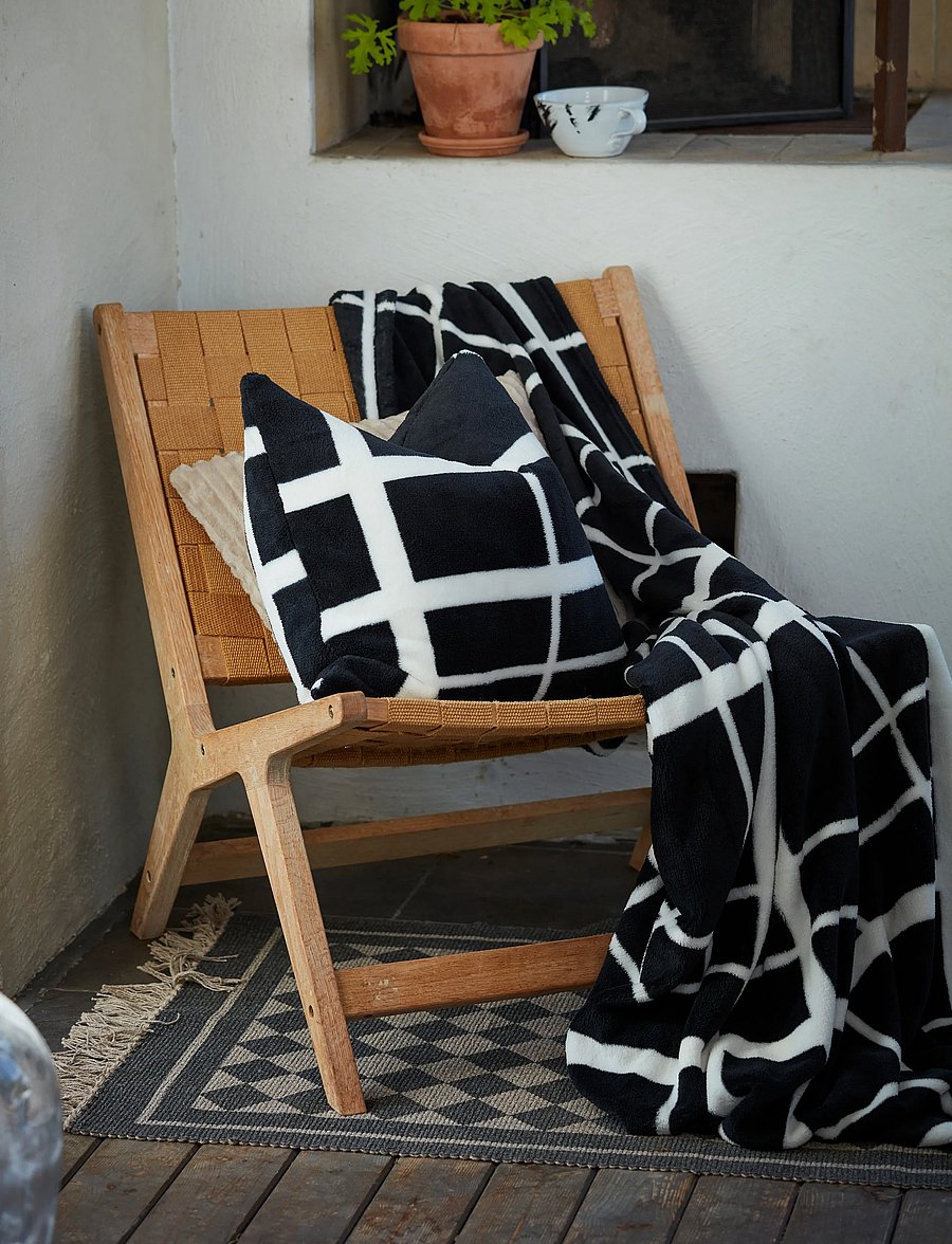 Noble House - CUSHION RUTAN BLACK 45x45 - kissen - black - 0