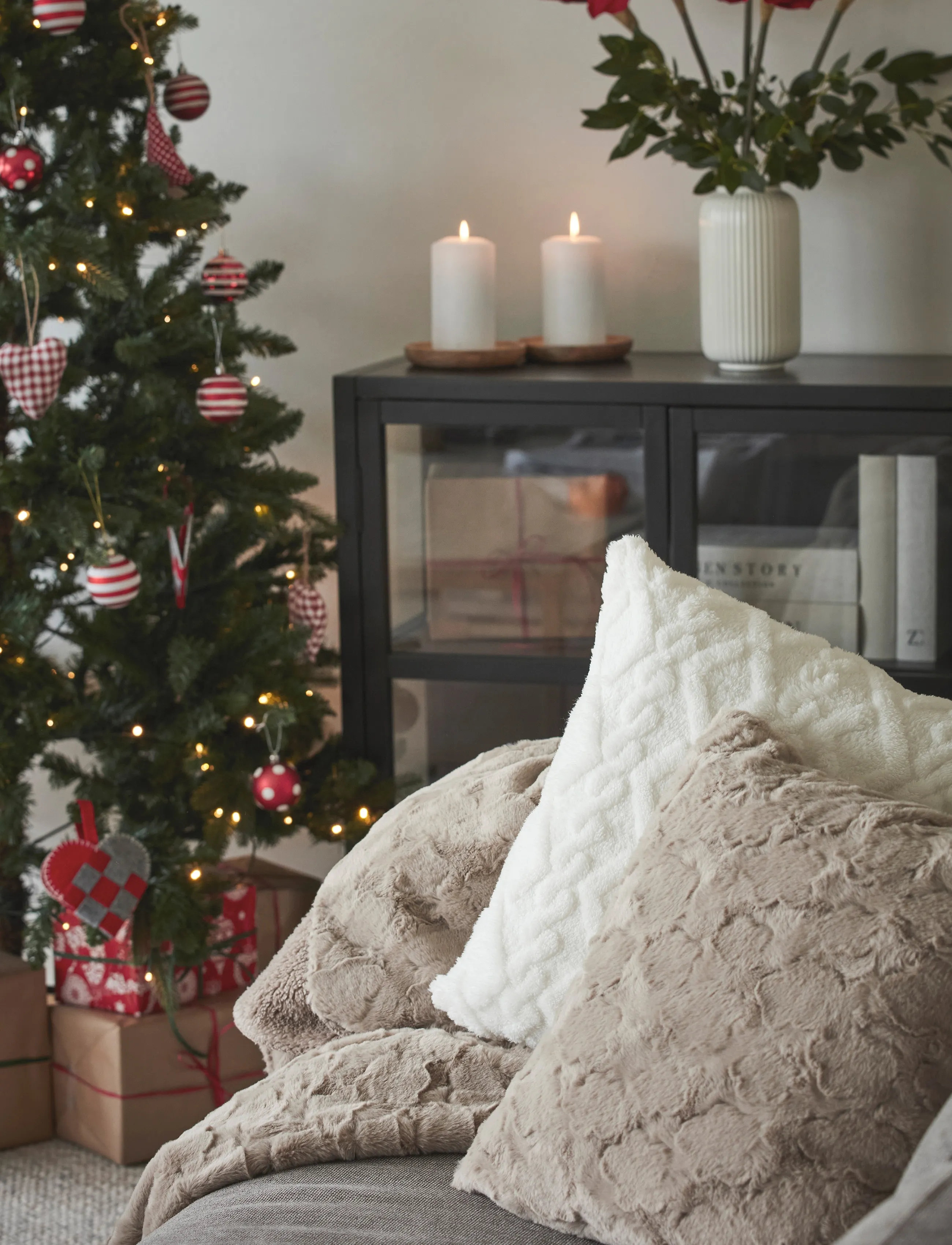 Noble House - PUDE POLAR GRÅBEIGE 45x45 - cobblestone - 0