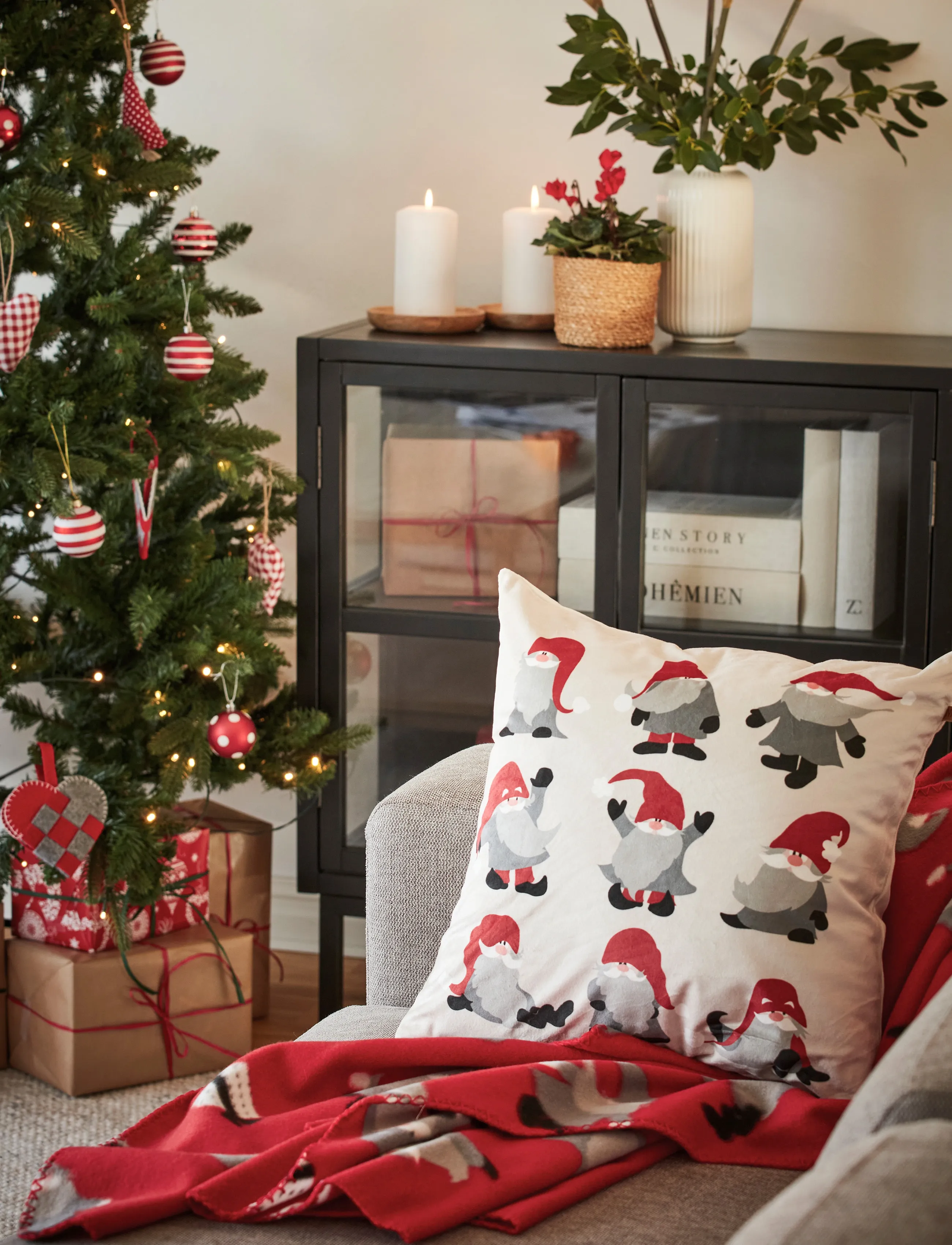 Noble House - PUDE VELVET NOEL BEIGE 45x45 - moonbeam - 0