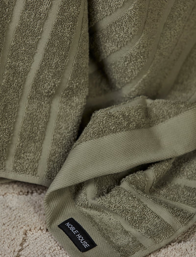 Noble House - TERRY TOWEL NOVALIE STRIPE - bath towels - l.green - 1