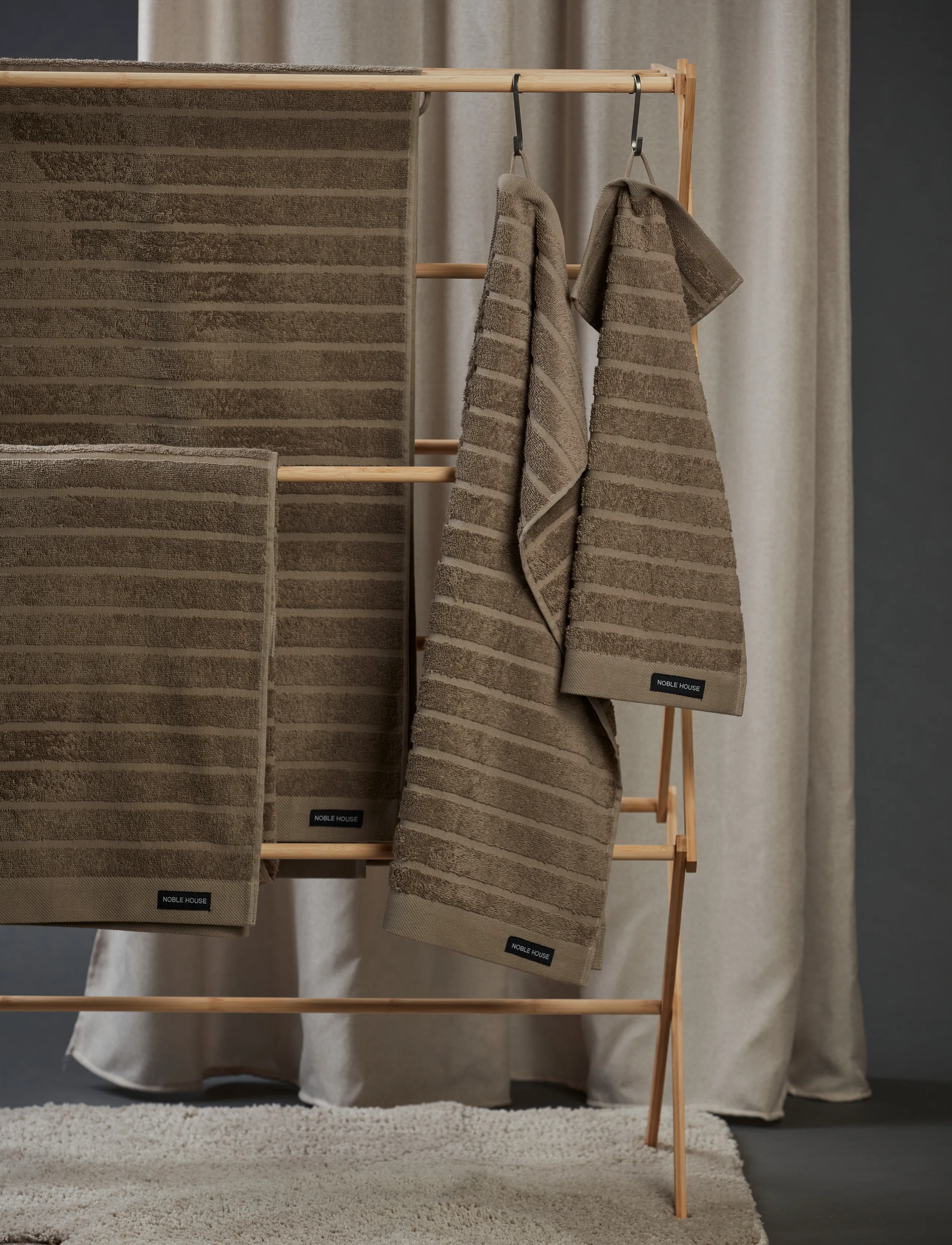 Noble House - TERRY TOWEL NOVALIE STRIPE - badehåndklæder - taupe - 0