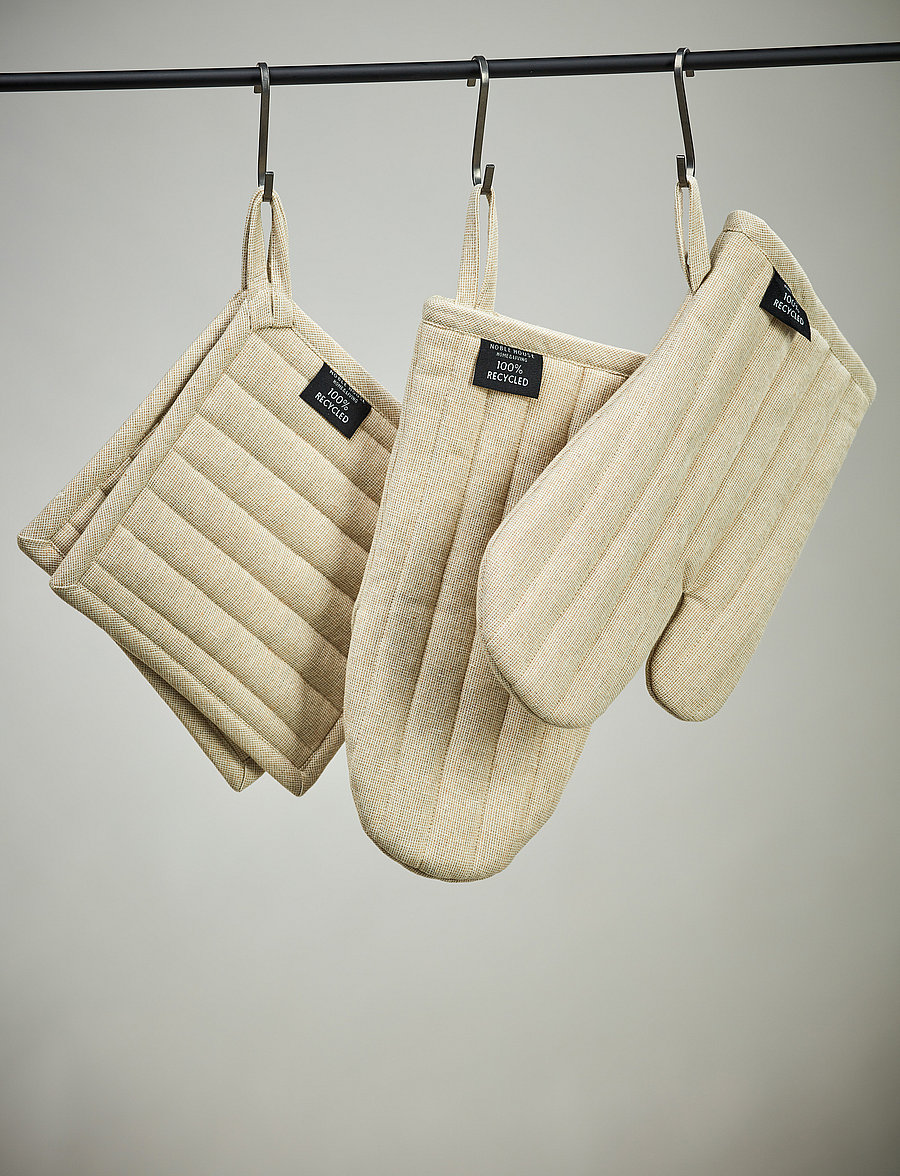 Noble House - UGNSVANTE GRODA RONJA GRS BEIGE 15x30 - grytlappar & grytvantar - linen beige - 0