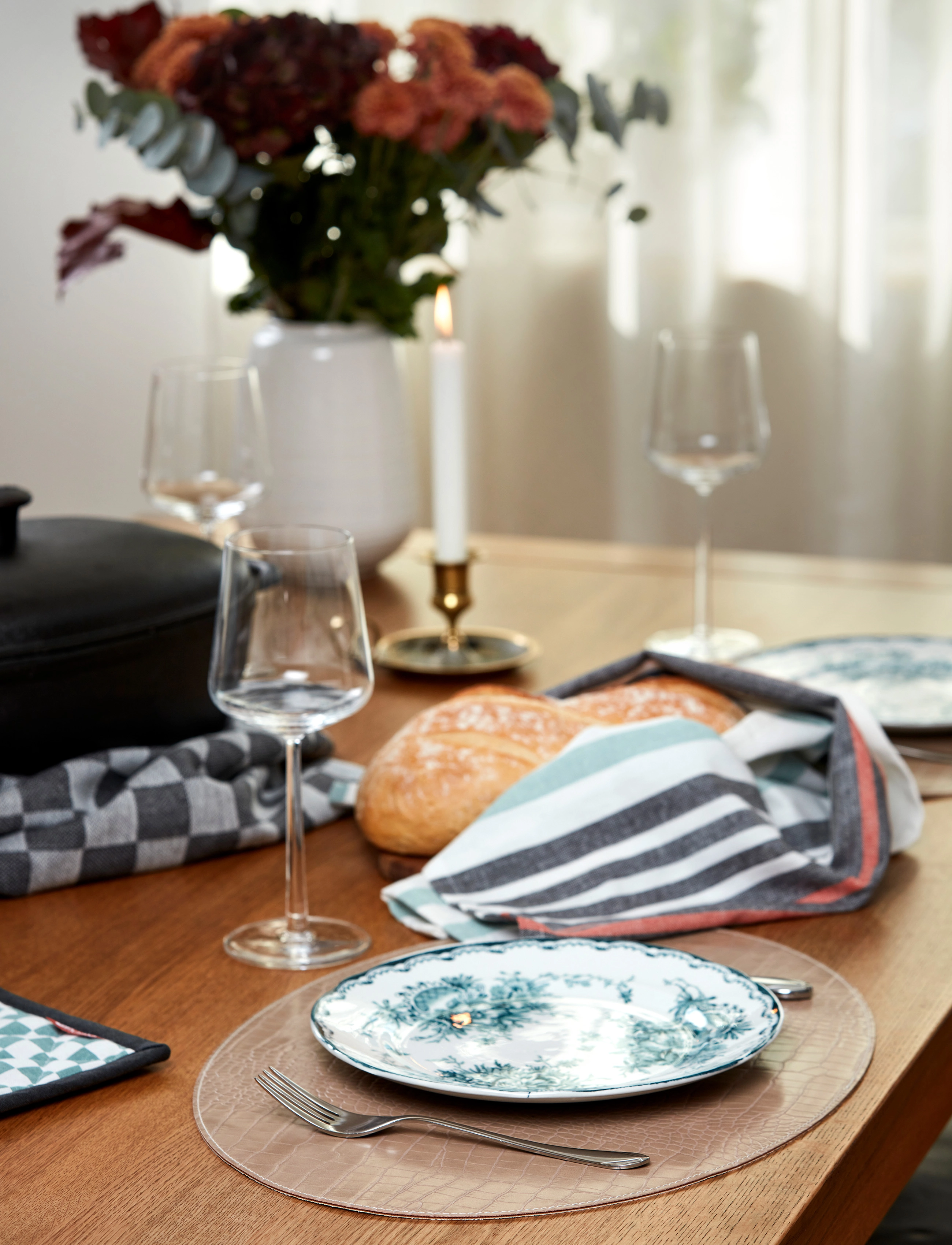 Noble House Tallerkenunderlag Crocodile 2-P, 30X45 cm x 14, Kitchen Textiles, Beige - Placemats, Homeware