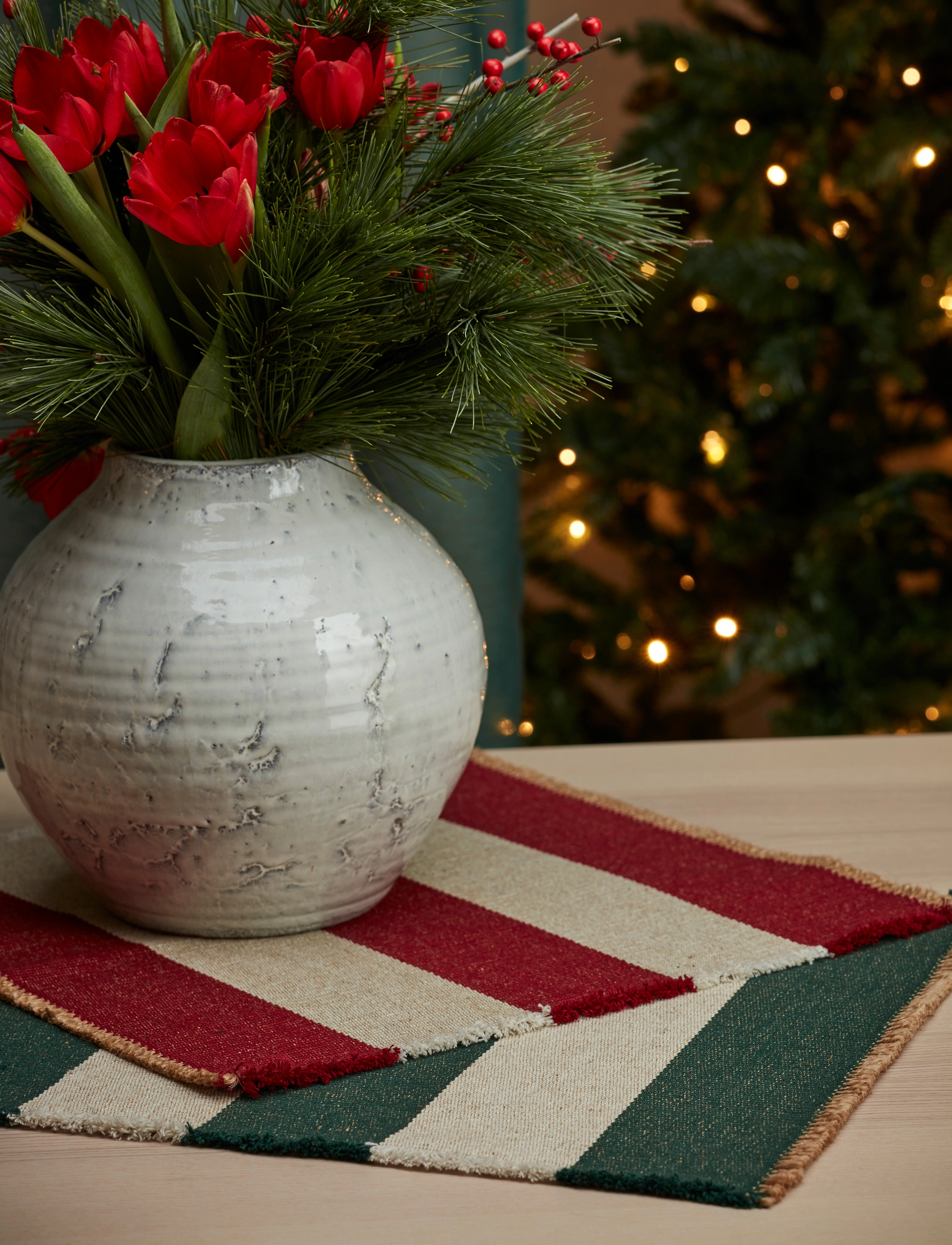 Noble House Tallerkenunderlag I Jute Med Striber, 38X38 cm x 38, Kitchen Textiles, Rot - Placemats, Homeware