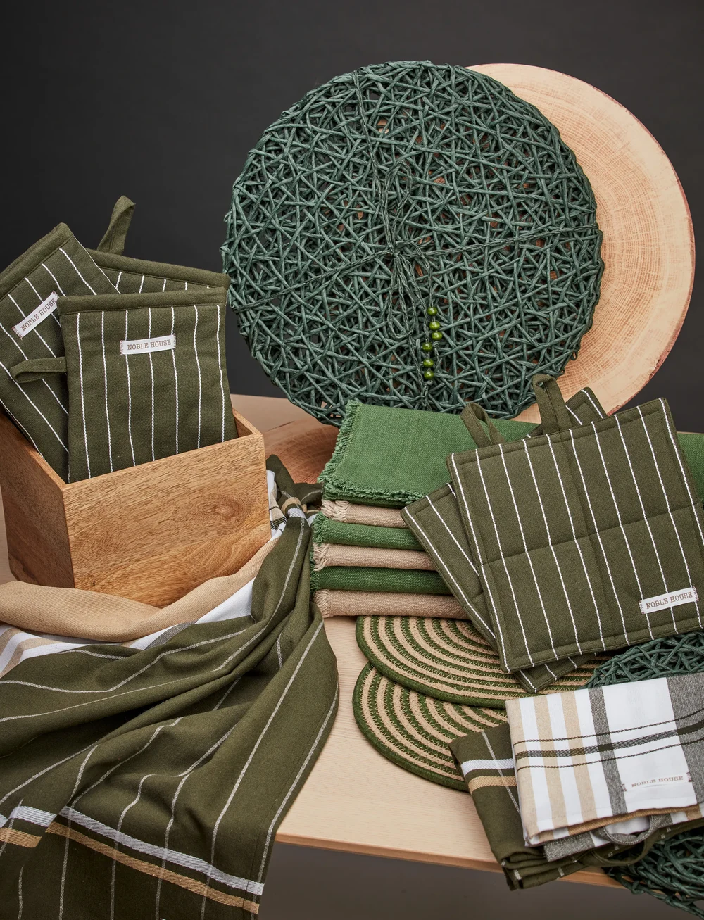 Noble House - OVEN GLOVE FROG PINSTRIPE GRS - nach preis einkaufen - d.green - 1