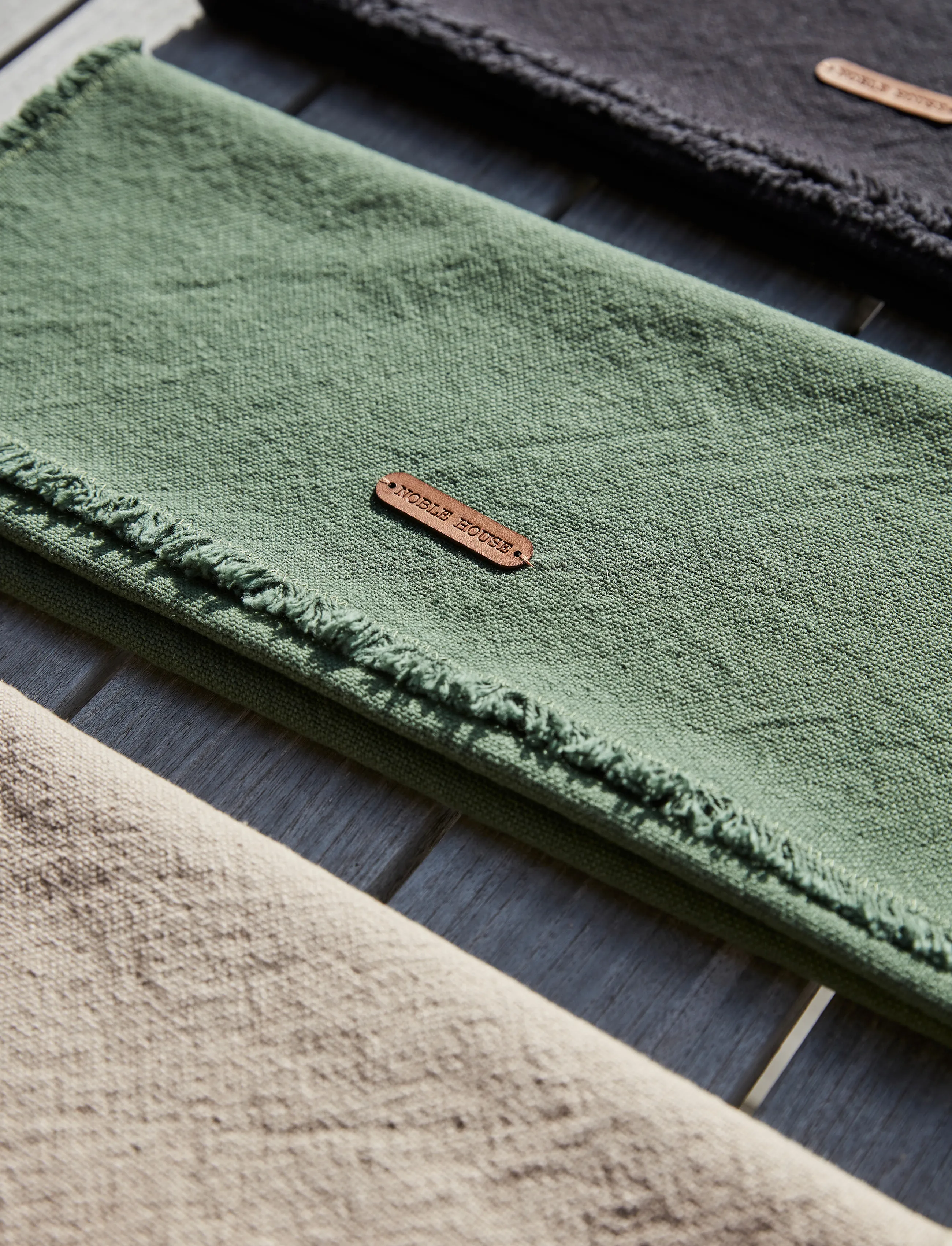 Noble House Løber Anders 40X300 Sort 40X300, cm, Kitchen Textiles, Grün - Tablecloths & Table Runners, Homeware