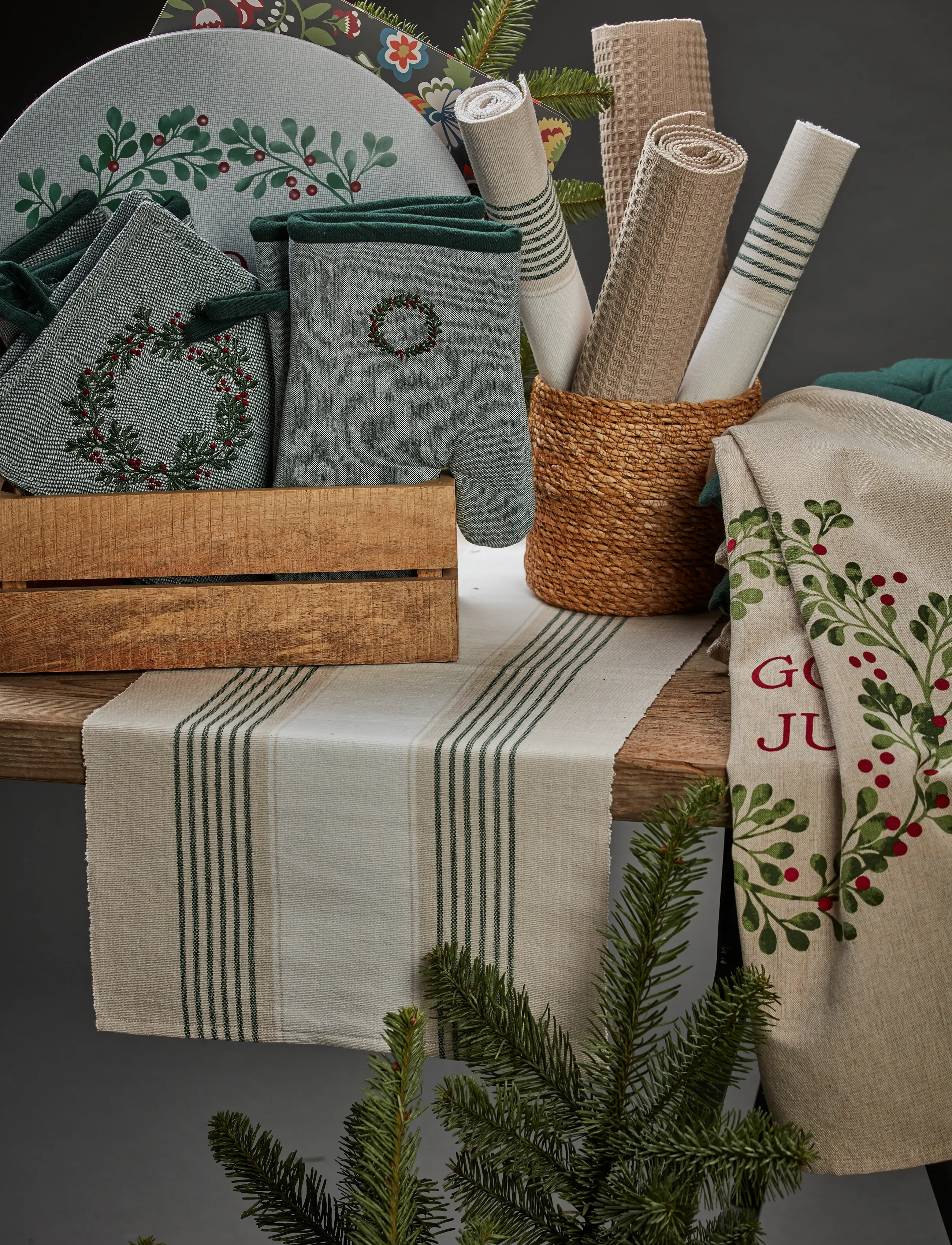 Noble House Tallerkenunderlag X-Mas Rød 30X45, 30X45 cm, Green, Tableware > Placemats, Unisex