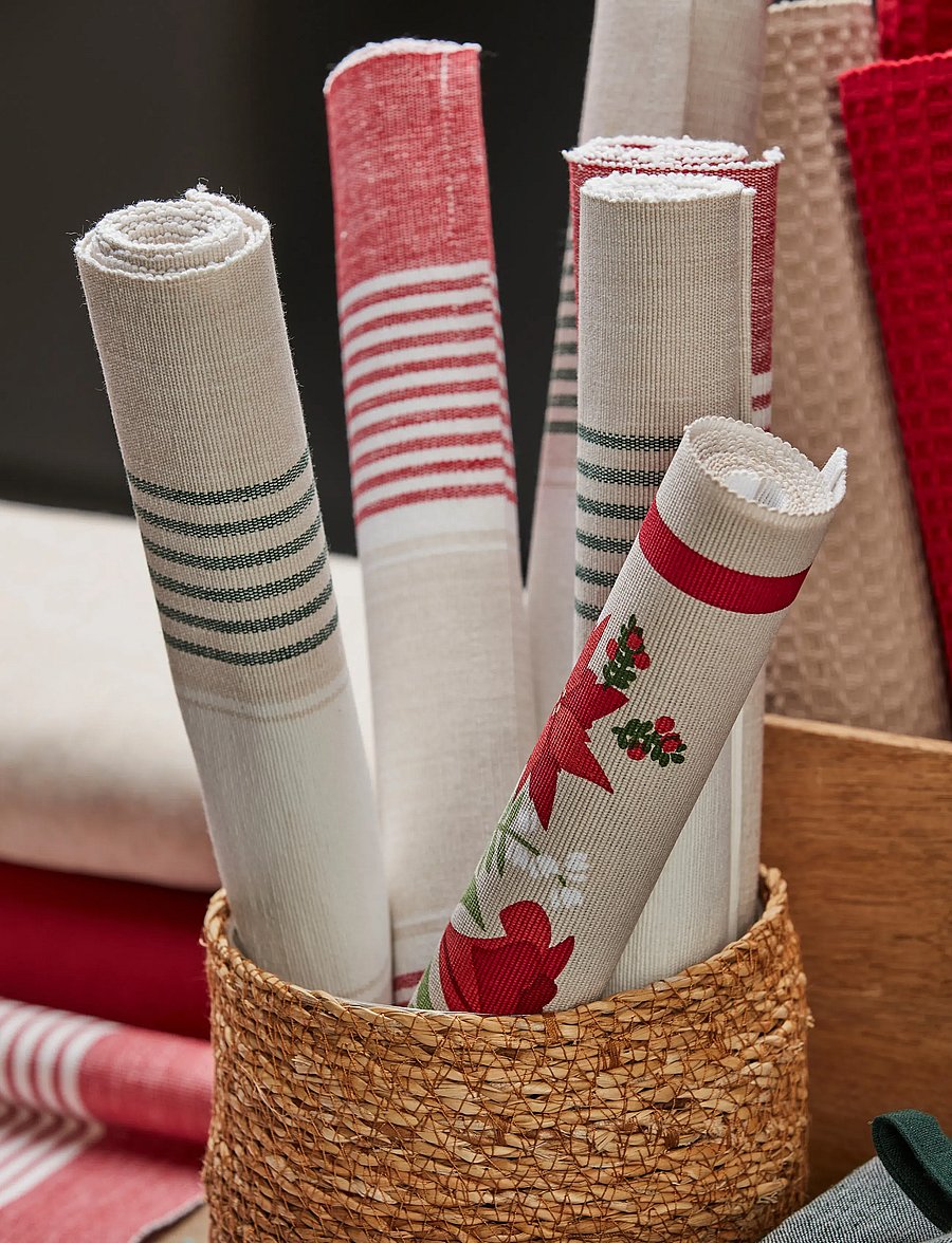 Noble House - PLACEMAT X-MAS 2-P - platzdeckchen - red - 0