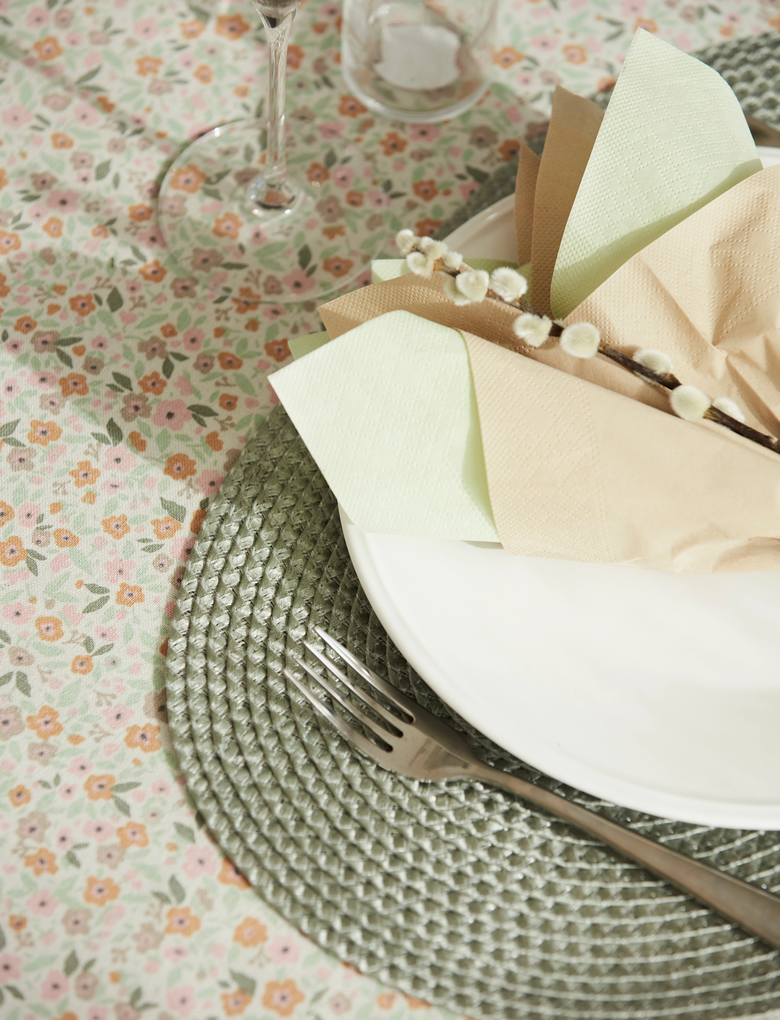 Noble House - PLACE MAT OLGA - platzdeckchen - green - 2