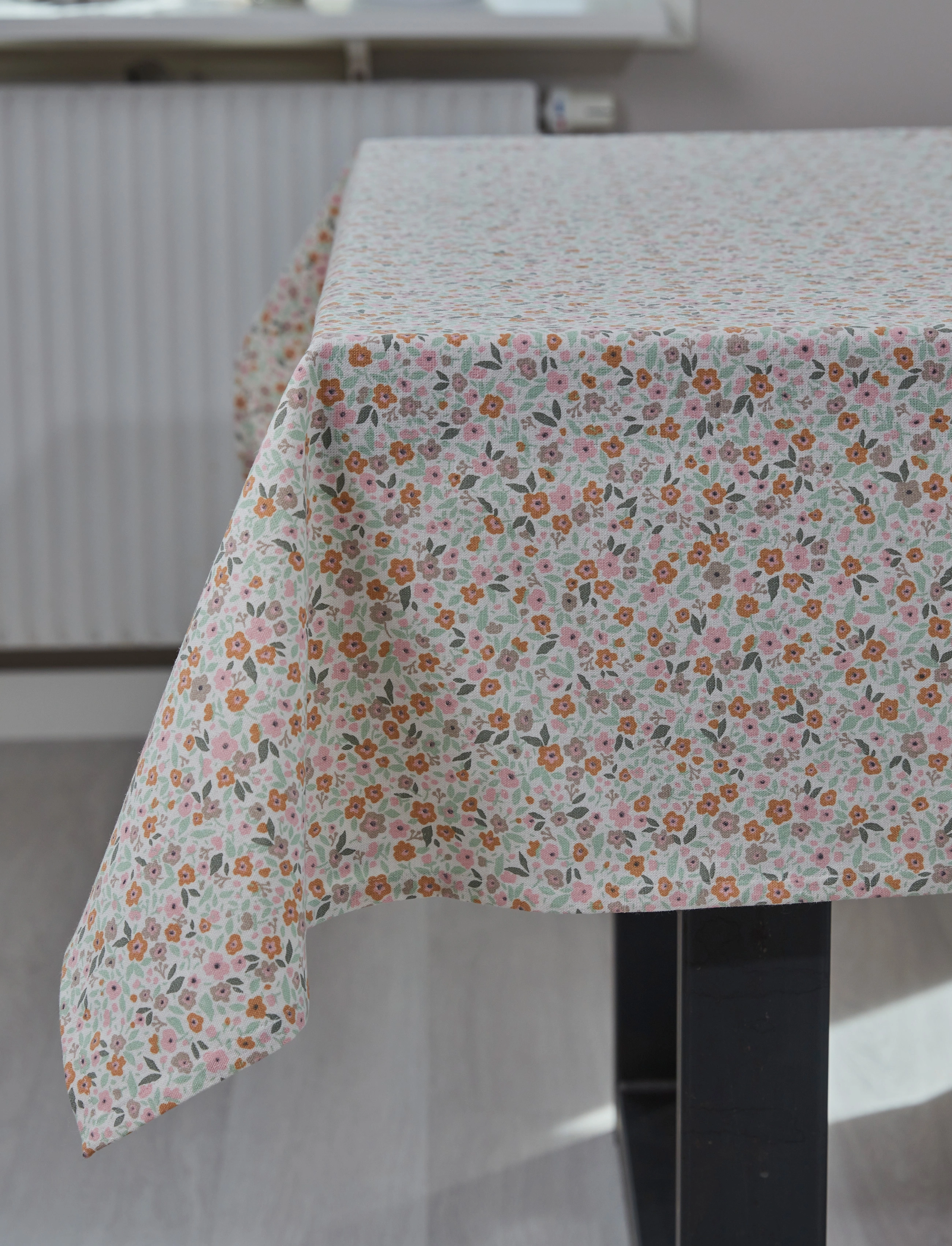 Noble House Duk Marianne Offwhite 140X310, 140X310 cm, Kitchen Textiles, Mehrfarbig/gemustert - Tablecloths & Table Runners, Homeware