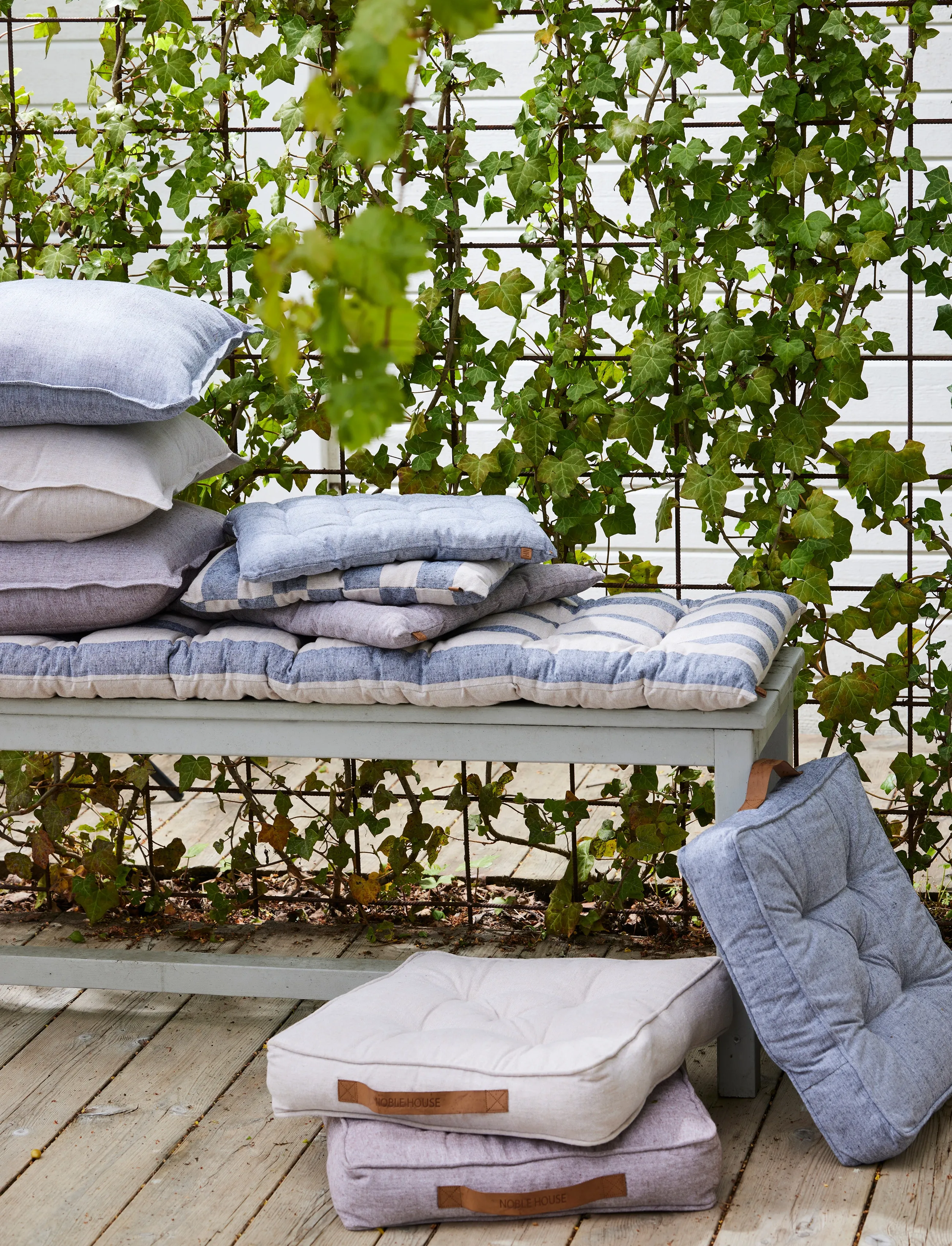 Noble House Stolspude Adrian Sort 38X38, 38X38 cm, Textiles, Grau - Seat Pads, Homeware