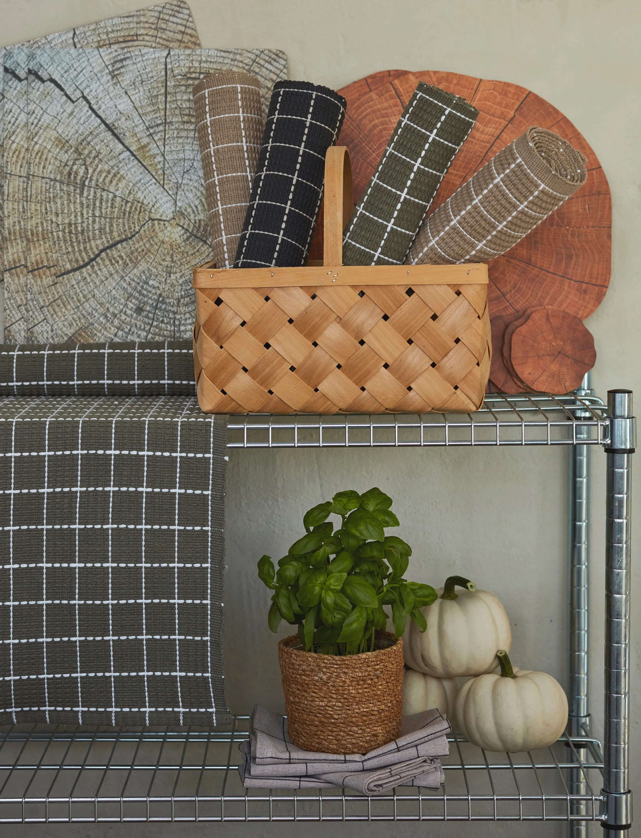 Noble House - RUNNER CHECK LONG KHAKI GREEN 40x140 - tablecloths & runners - cobblestone - 0