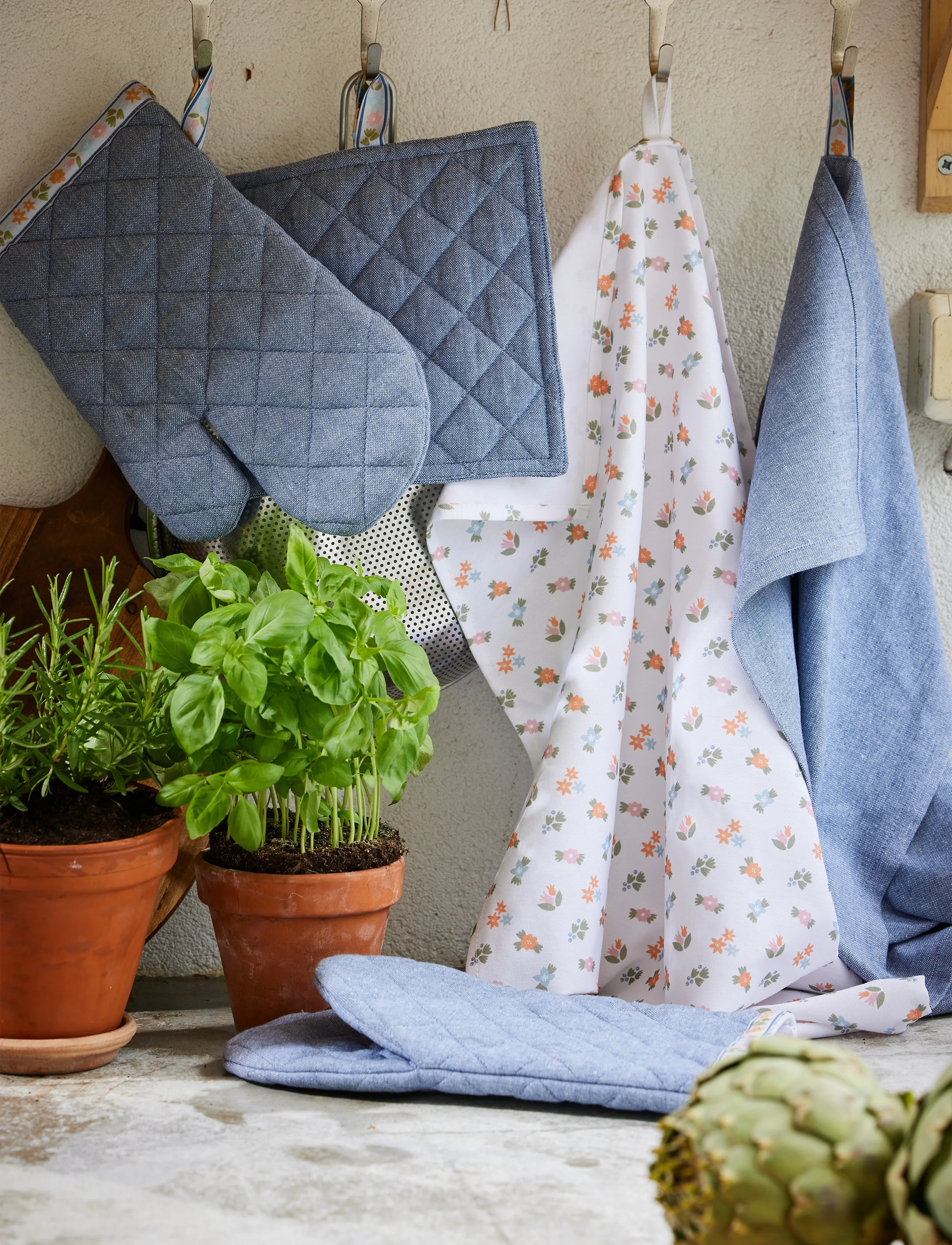 Noble House Køkkenhåndklæde, Hvidt Med Blomstermønster, 50X70, 2-Pak, 50X70 cm, Kitchen Textiles, Weiß - Towels, Homeware