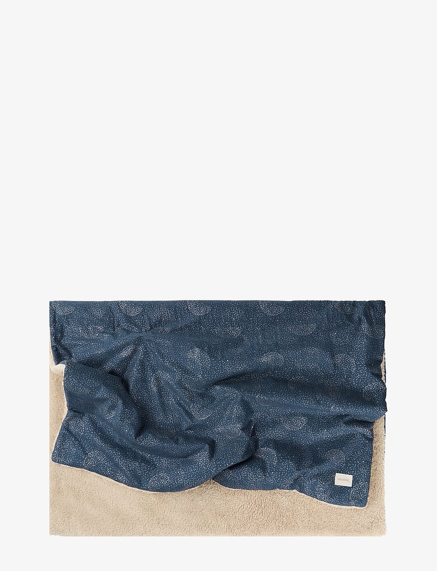 NOBODINOZ - STORIES WINTER KID BLANKET 100X140 - decken - gold bubble night blue - 2