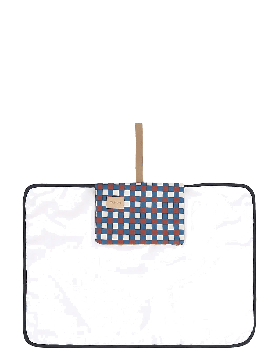 NOBODINOZ - HYDE PARK WATERPROOF CHANGING PAD 50X70 - wickelauflagen - blue red mosaic - 1