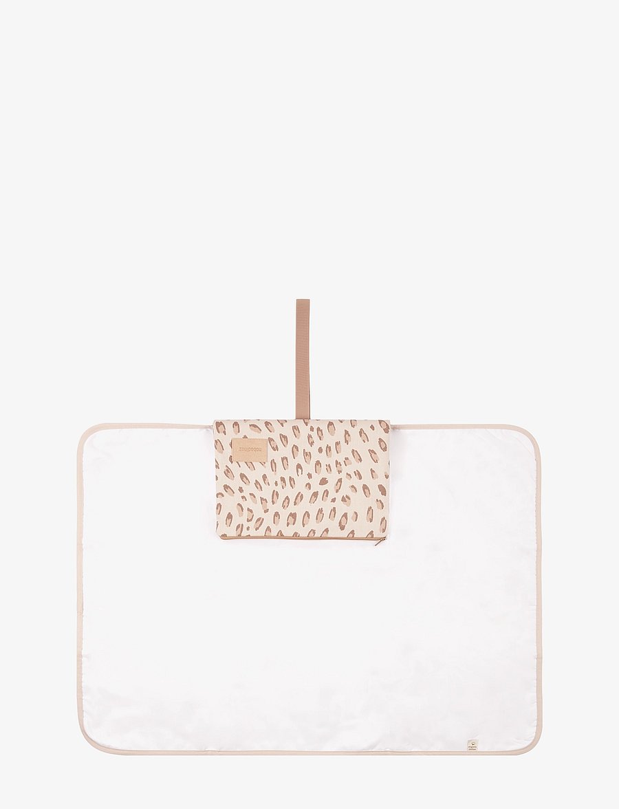 NOBODINOZ - HYDE PARK WATERPROOF CHANGING PAD 50X70 - wickelauflagen - leonie latte - 1