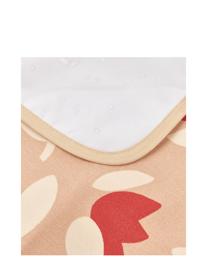 NOBODINOZ - HYDE PARK WATERPROOF CHANGING PAD 50X70 - wickelauflagen - red tulips - 2