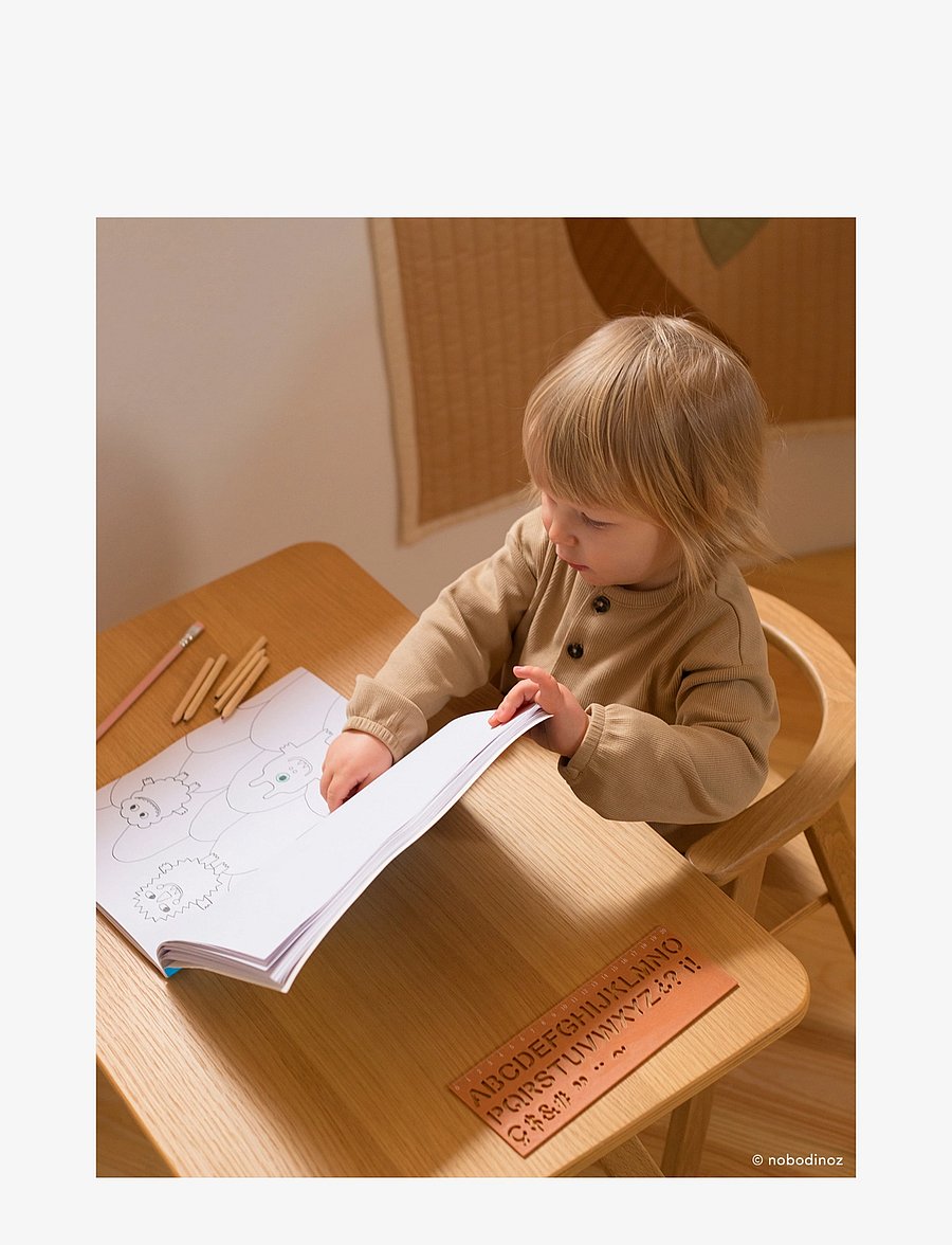 NOBODINOZ - GROWING GREEN KID TABLE NATURAL OAK - tische - oak wood - 2