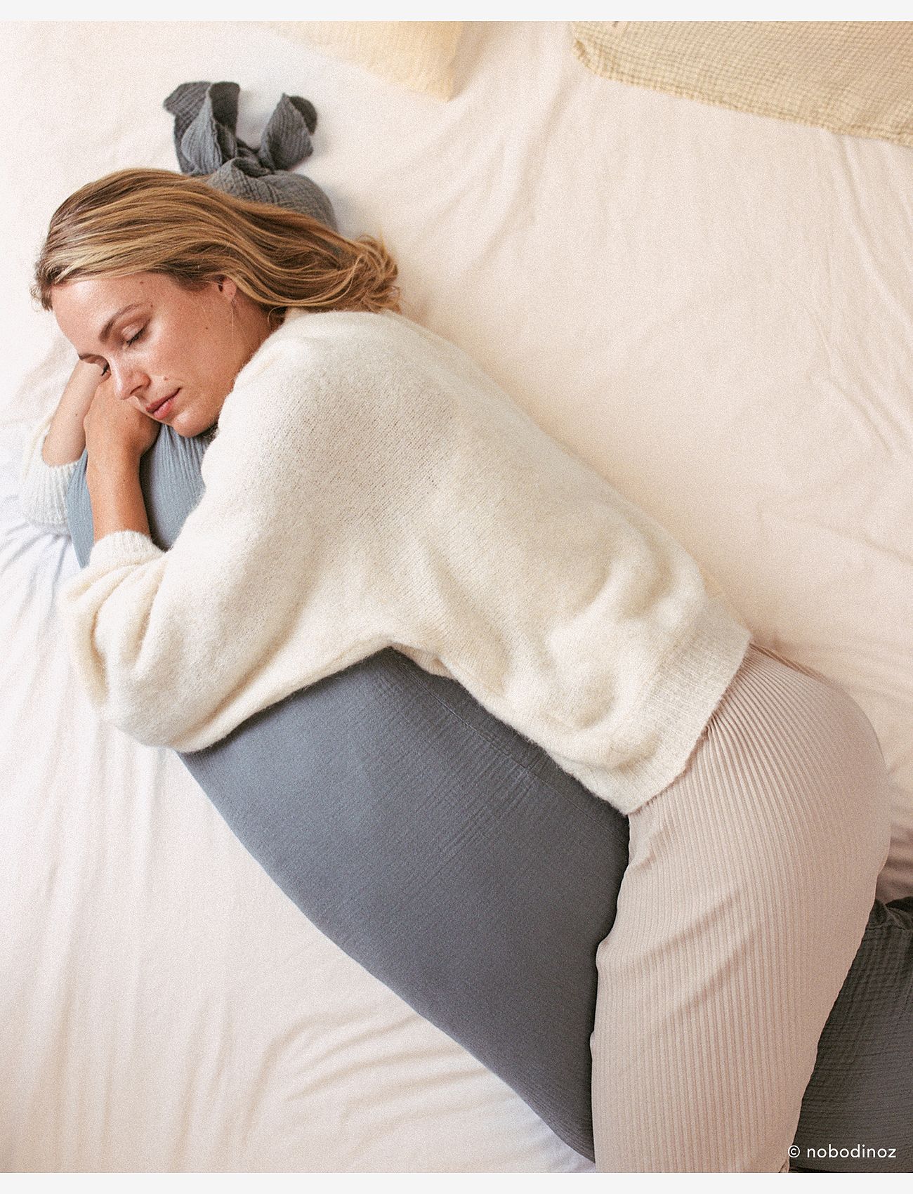 NOBODINOZ - Maternity pillow in washed double muslin Wabi-Sabi - imetamispadjad - azure - 1