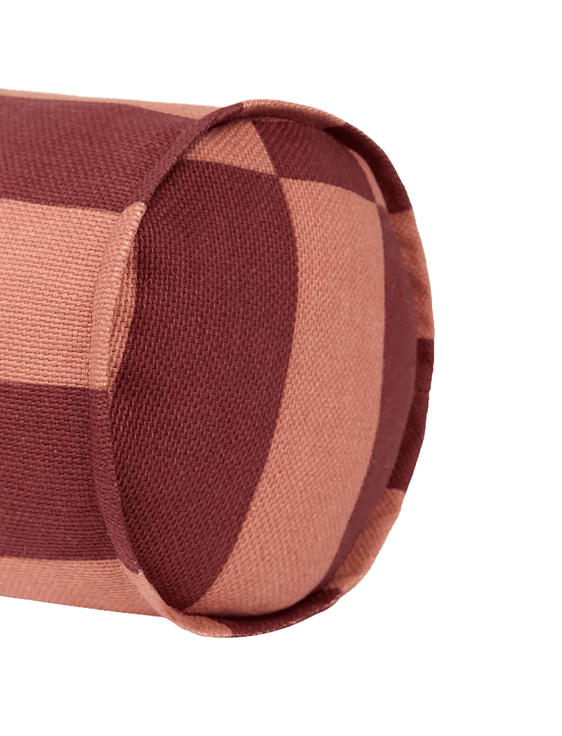 NOBODINOZ - VIBES CYLINDER CUSHION 50X18 - dekorative kissen - maroon tiles - 2