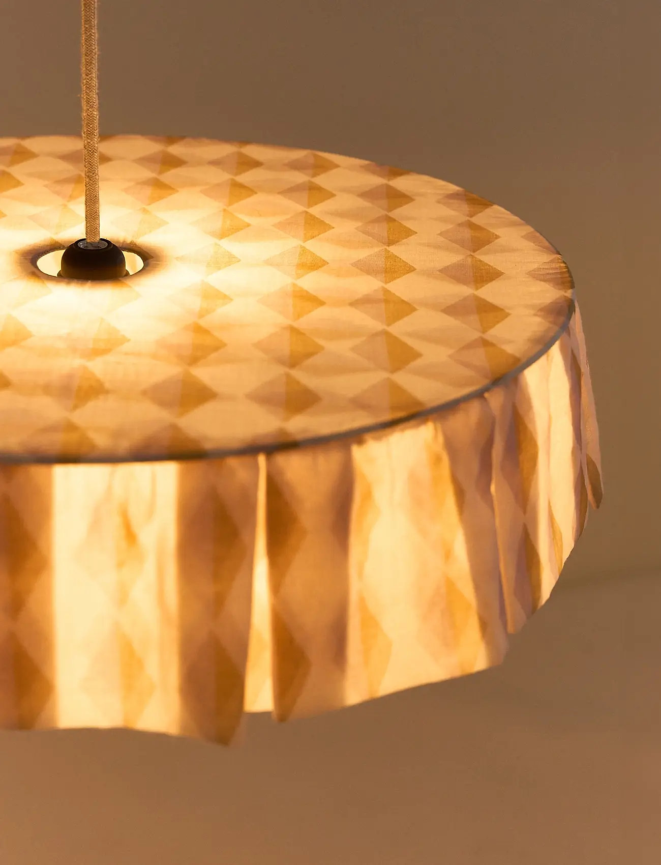 NOBODINOZ - VIBES LAMPSHADE DIAM. 50 CM - loftslamper - mustard lilac harlequin - 4