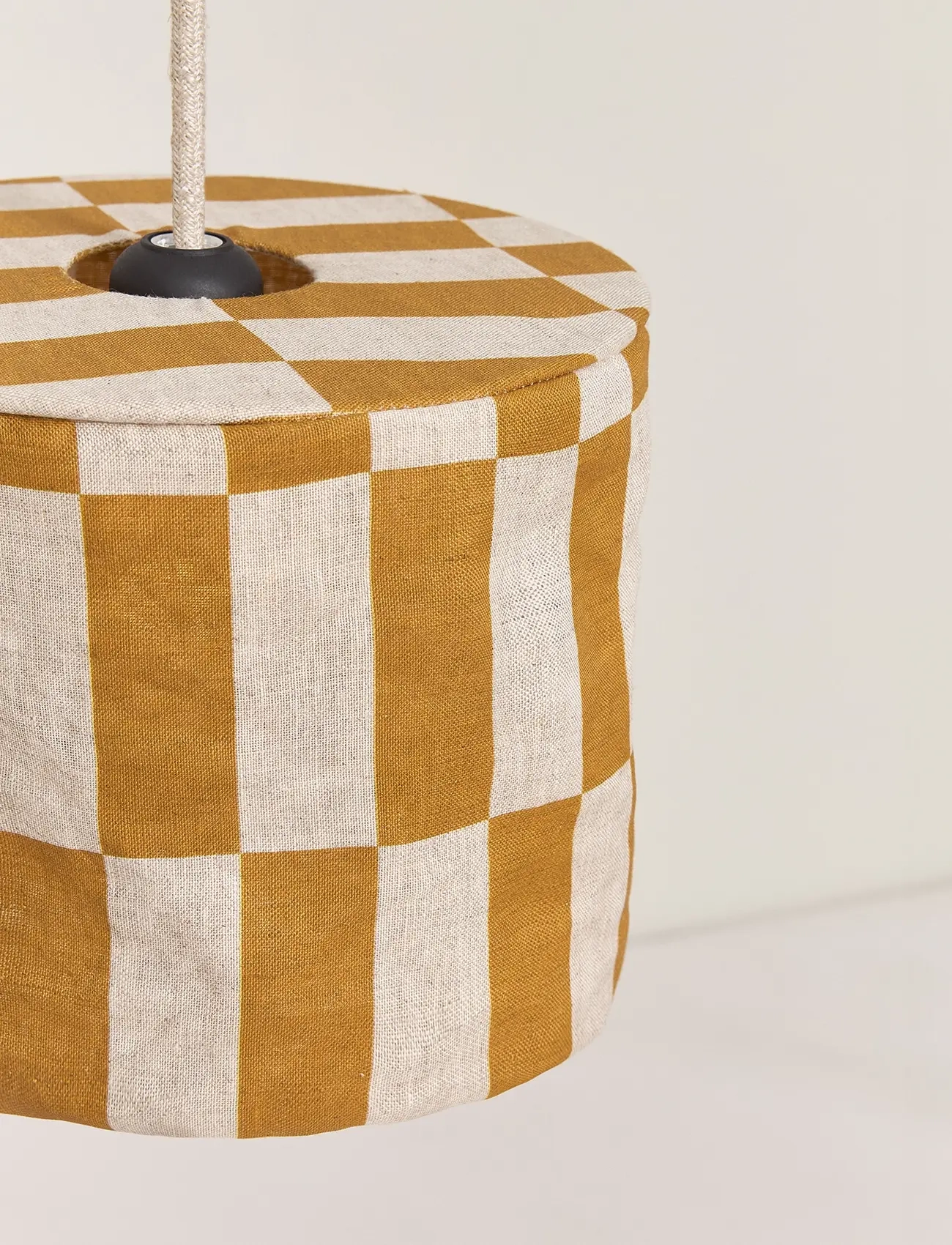 NOBODINOZ - VIBES LINEN LAMPSHADE DIAM. 20 CM - loftslamper - mustard tiles - 3