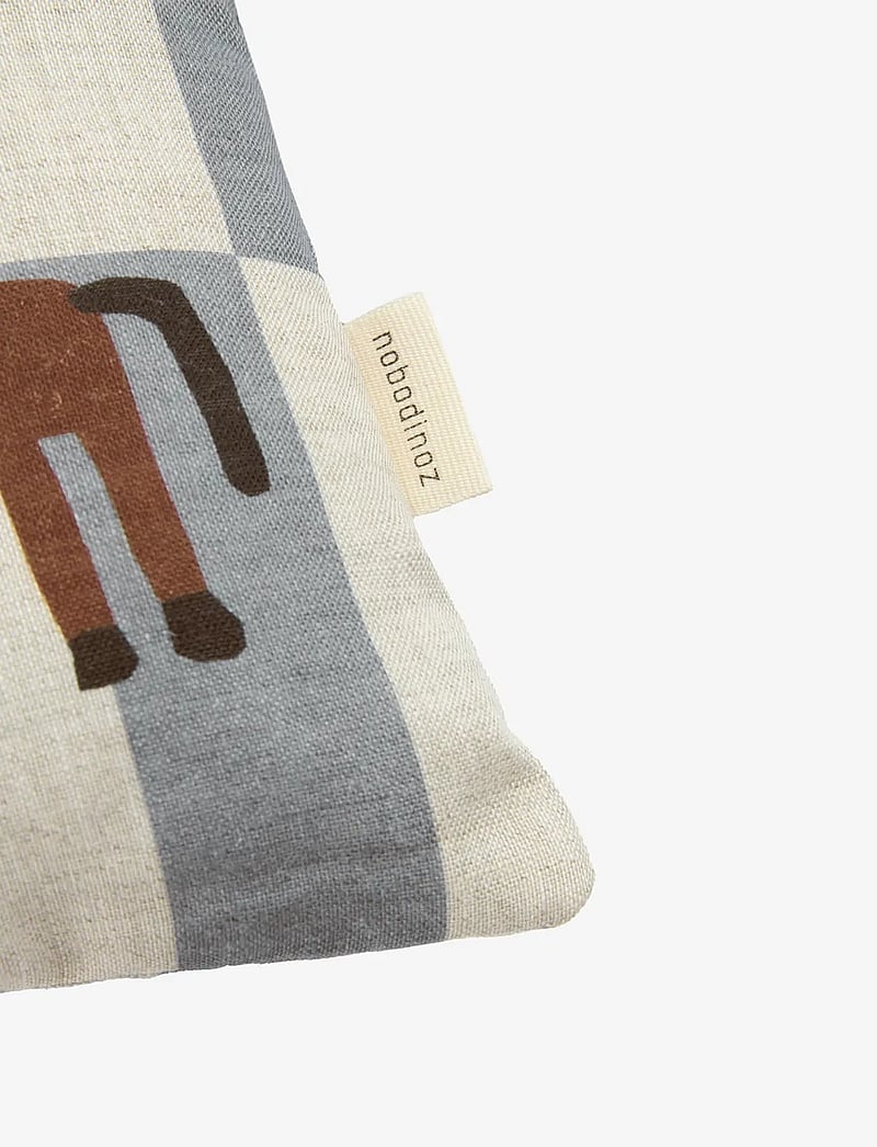 NOBODINOZ - VIBES RECT. CUSHION LINEN 33X22 S - dekorative kissen - blue tiles horse - 2