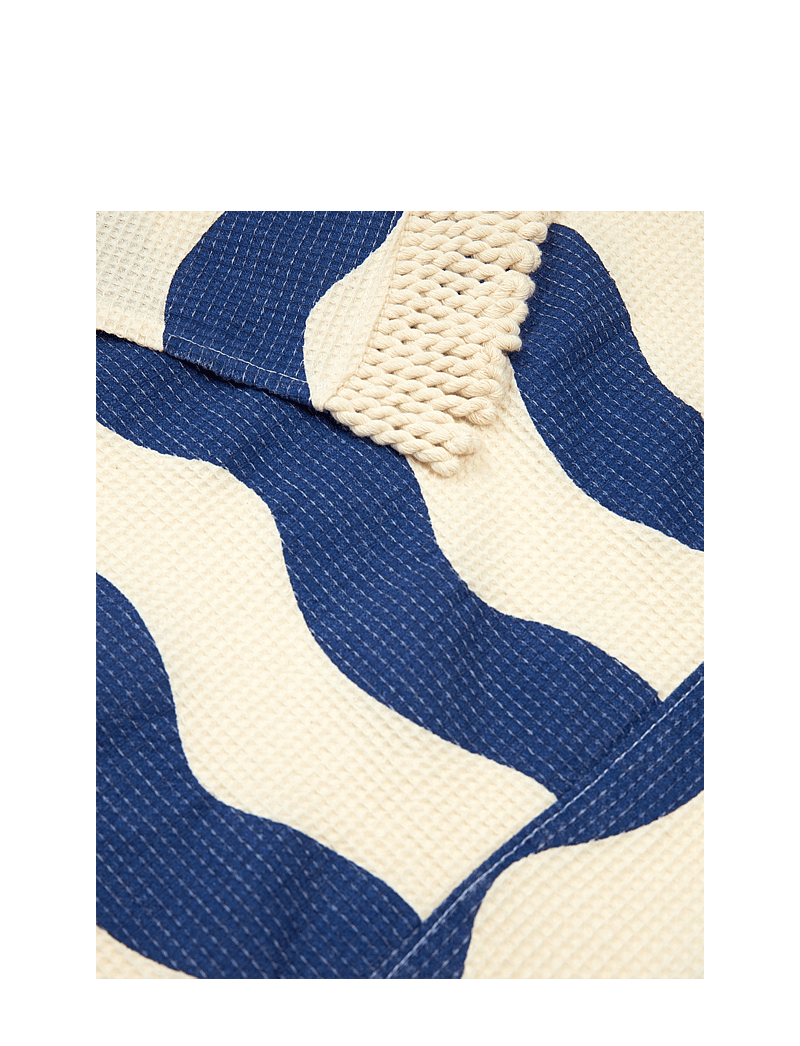 NOBODINOZ - PORTOFINO BEACH TOWEL 84X150 - rätikud - blue waves waffle - 3