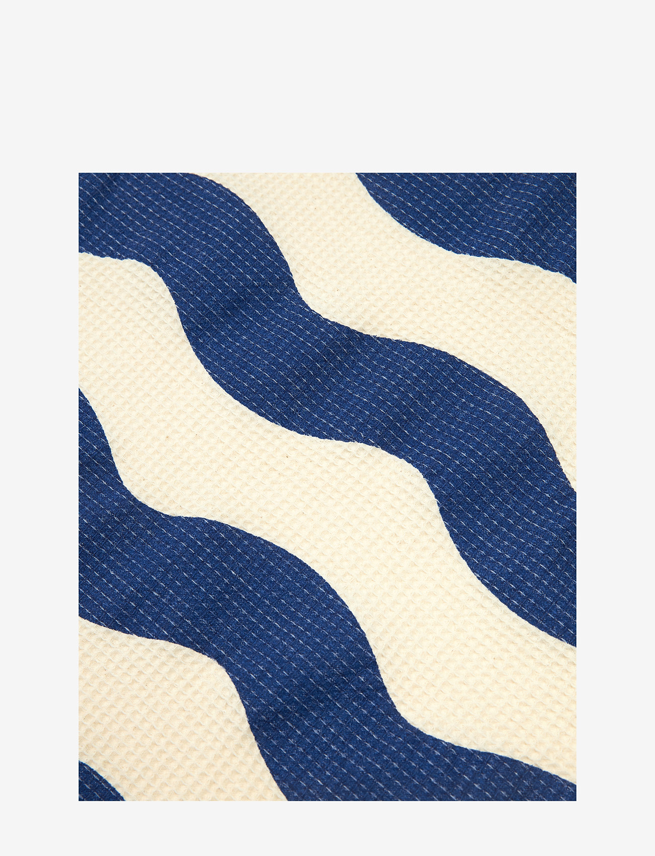 NOBODINOZ - PORTOFINO BEACH TOWEL 84X150 - rätikud - blue waves waffle - 4