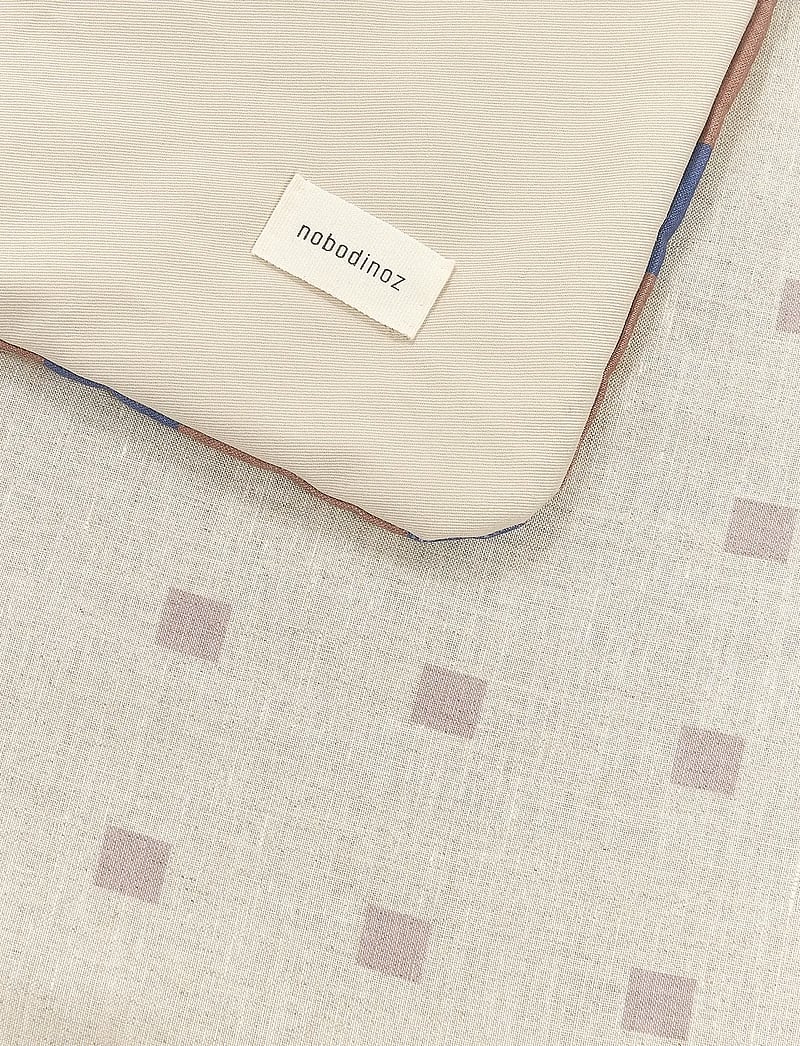 NOBODINOZ - VIBES QUILT IN FRENCH LINEN 115X145 - decken - blue - 1