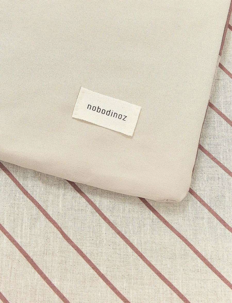 NOBODINOZ - VIBES QUILT IN FRENCH LINEN 115X145 - decken - maroon - 5