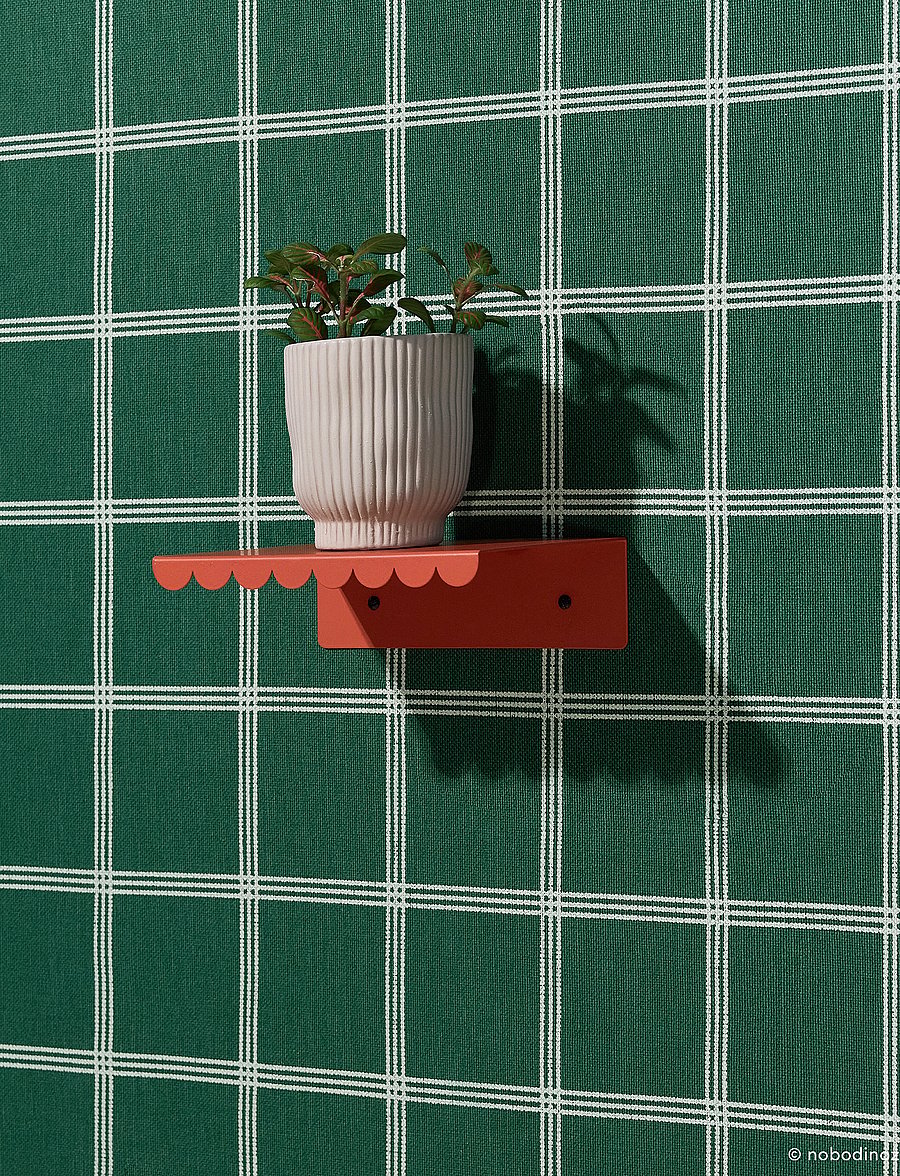 NOBODINOZ - STEEL WALL SHELF SMALL 20X16X6 - hylder - burnt red - 4