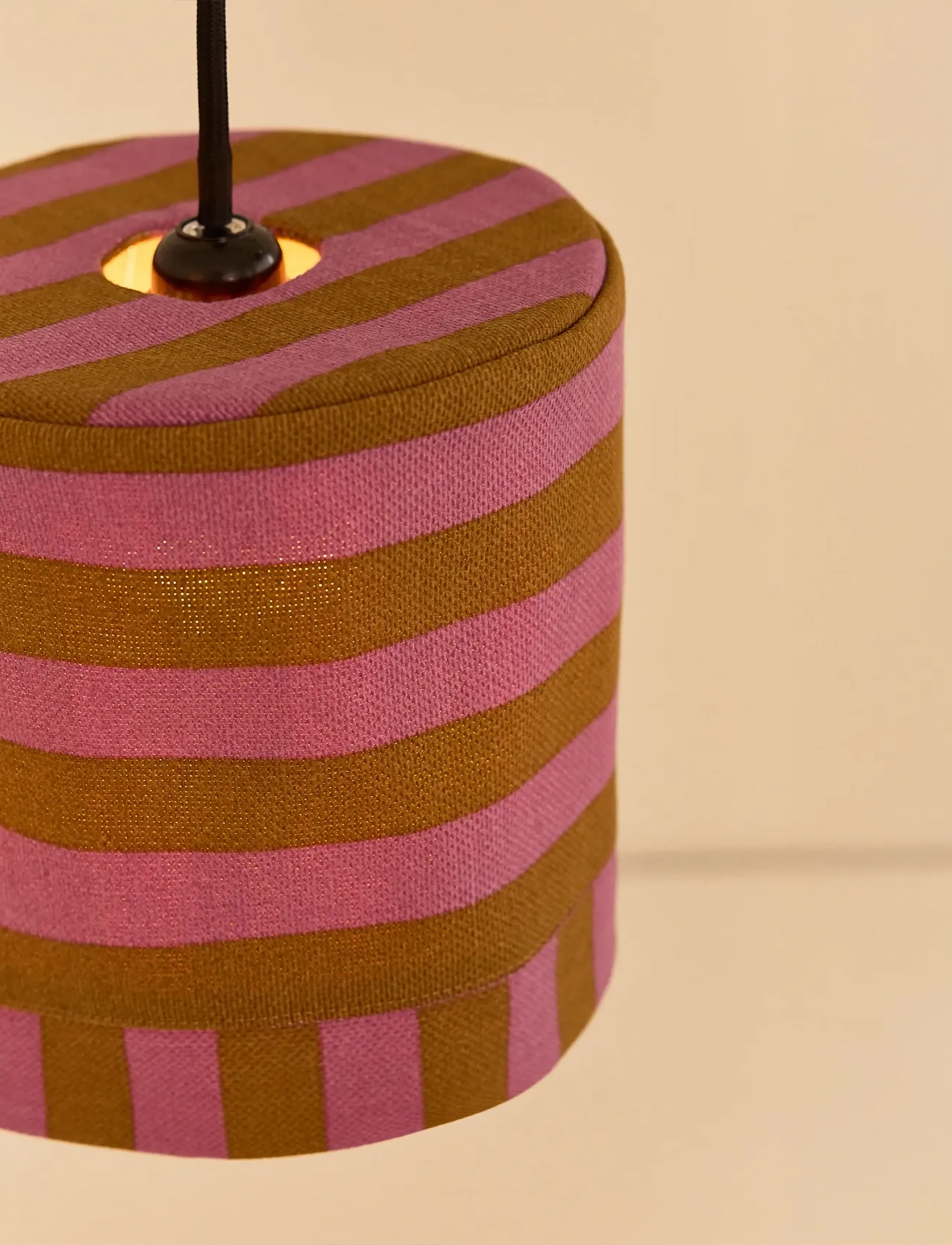 NOBODINOZ - Pendant lampshade diam. 20cm Linda - lampeskærme - pink curry stripes - 5