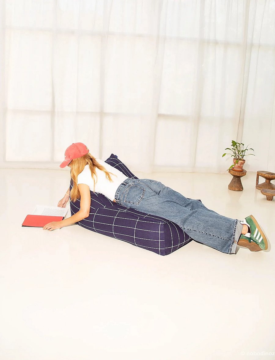 NOBODINOZ - Long beanbag - adult size - Vibes - puffer og lænestole - navy blue grid - 3